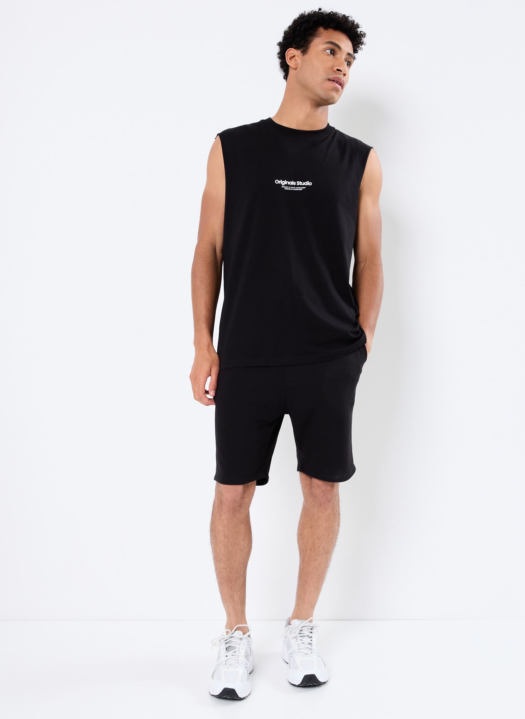 Shorts JPSTGORDON BRADLEY SWEAT SHORTS MID homme noir Jack & Jones Shorts JPSTGORDON BRADLEY SWEAT SHORTS MID homme noir BLACK