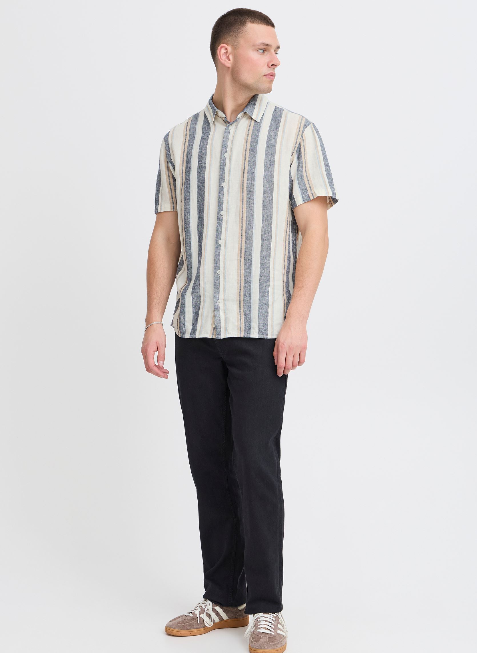 Hemden BHBOBBY Shirt stripe heren wit Blend Hemden BHBOBBY Shirt stripe heren wit SNOW WHITE