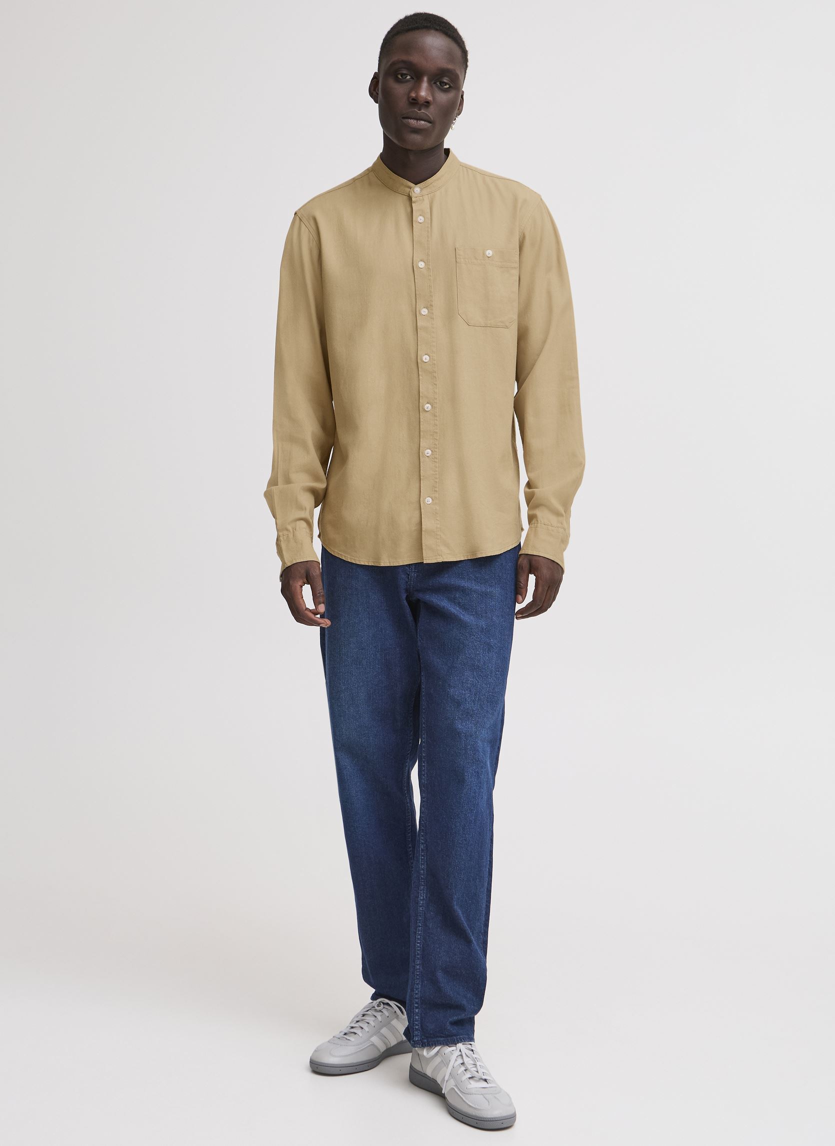 Hemden BHBOBBY Shirt mandarin heren beige Blend Hemden BHBOBBY Shirt mandarin heren beige CORNSTALK