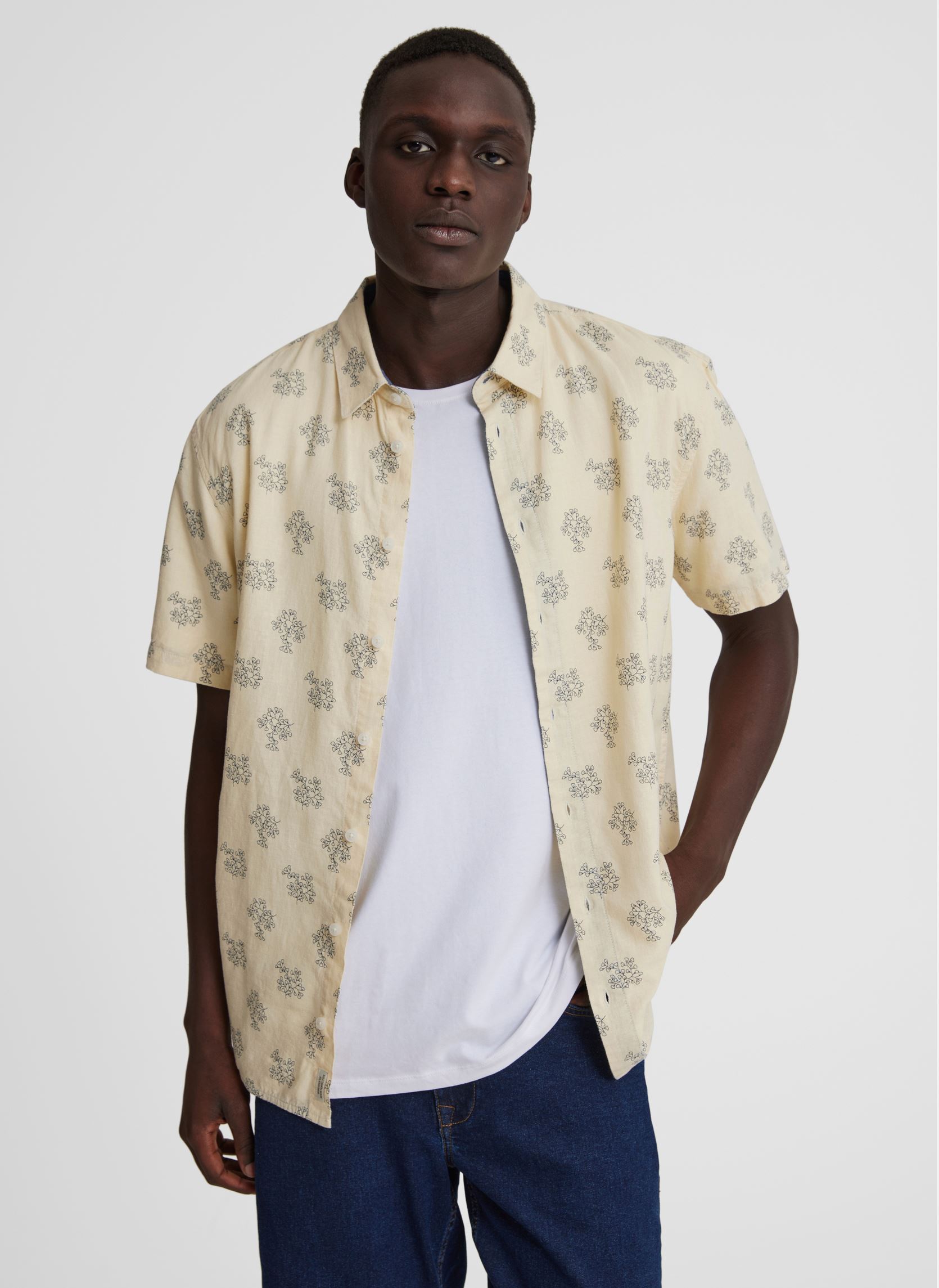 Chemises BHBOBBY Shirt print homme beige Blend Chemises BHBOBBY Shirt print homme beige BLEACHED SAND