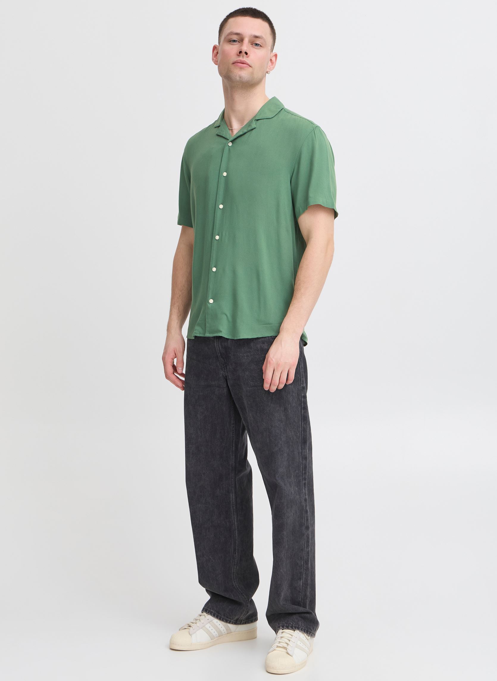 Hemden BHAURAN Shirt heren groen Blend Hemden BHAURAN Shirt heren groen DUCK GREEN