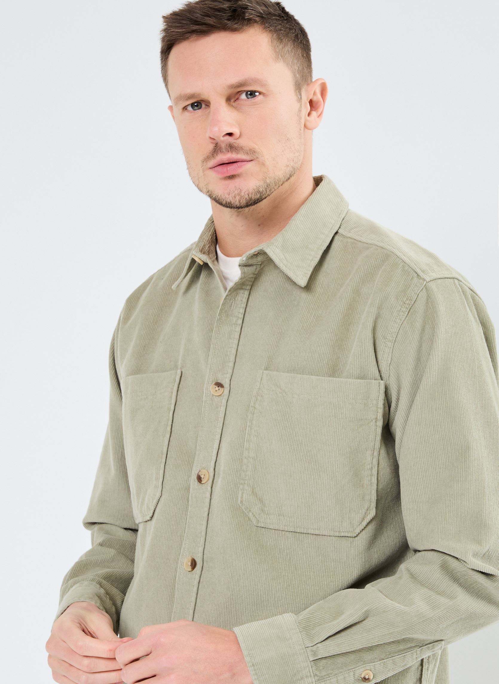 Chemises ONSALP RLX 2PKT WASHD CORD LS SHIRT NOOS homme vert Only & Sons Chemises ONSALP RLX 2PKT WASHD CORD LS SHIRT NOOS homme vert SEAGRASS