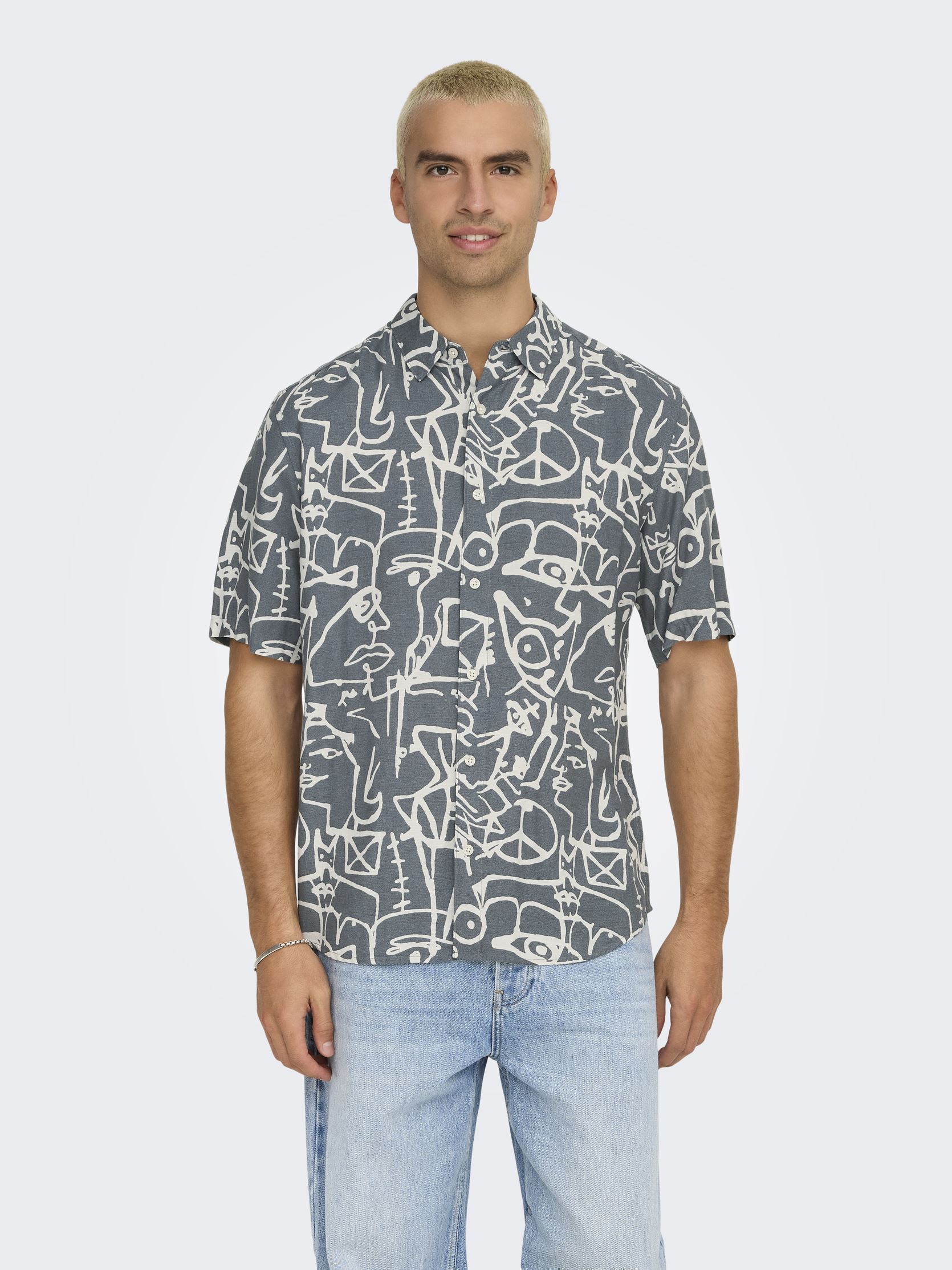 Vêtements Only & Sons ONSBUD LIFE SS SLIM AOP VISCLIN SHIRT pour Accessoires