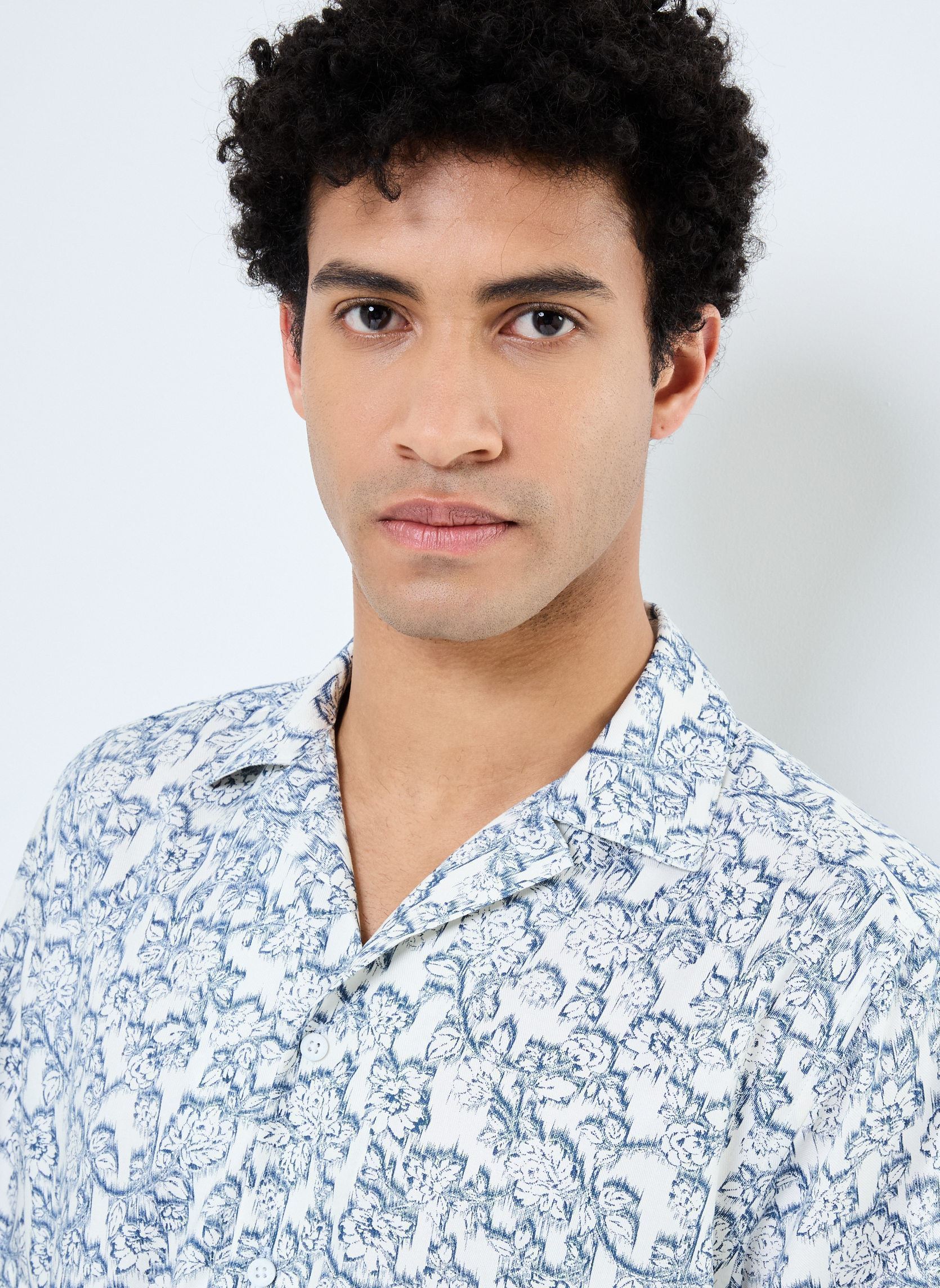 Camisas ONSDASH LIFE REG AOP SS RESORT SHIRT hombre blanco Only & Sons Camisas ONSDASH LIFE REG AOP SS RESORT SHIRT hombre blanco CLOUD DANCER