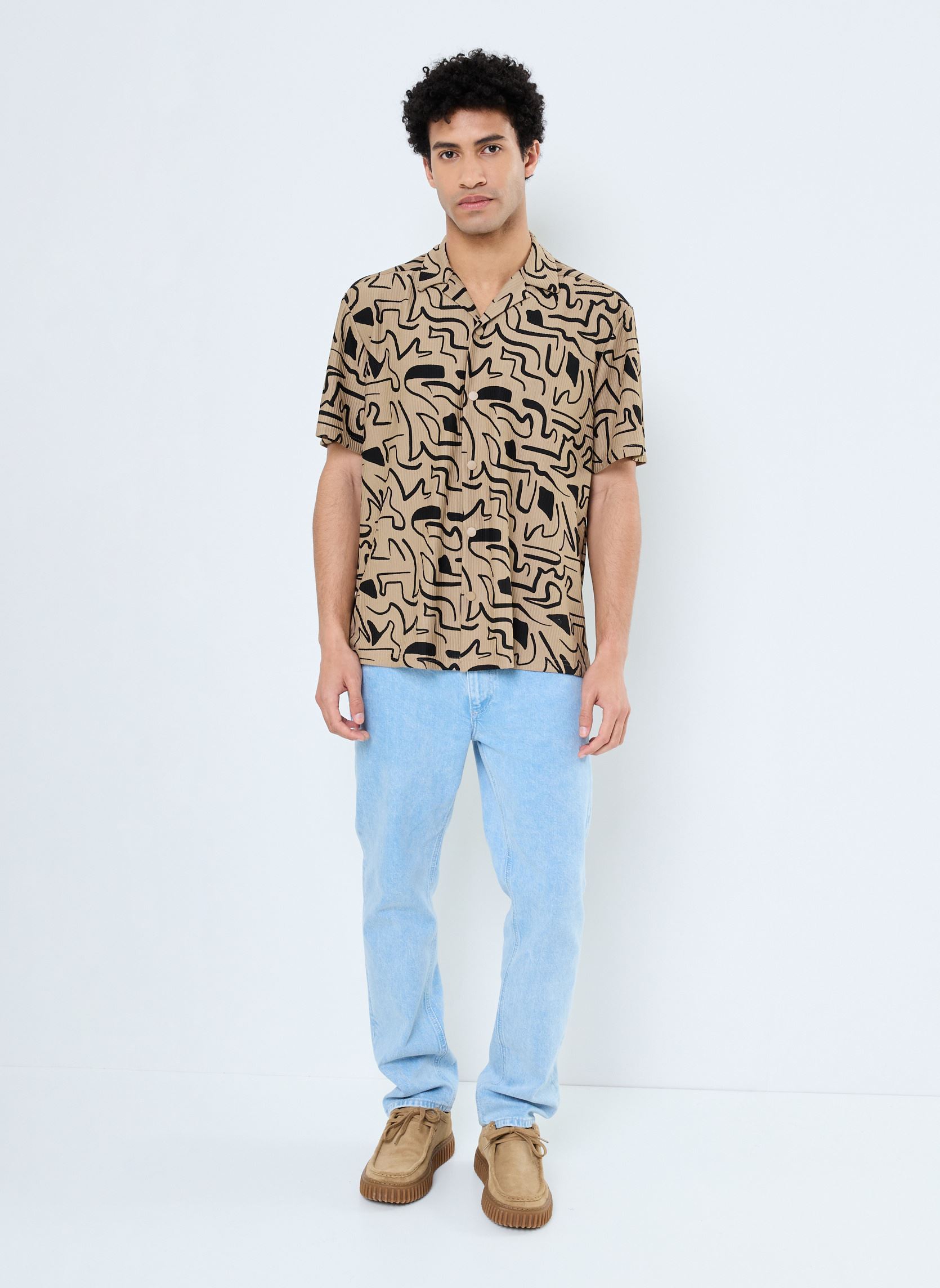 Hemden ONSKARI AOP RLX RESORT SS PLIZZE heren beige Only & Sons Hemden ONSKARI AOP RLX RESORT SS PLIZZE heren beige CHINCHILLA