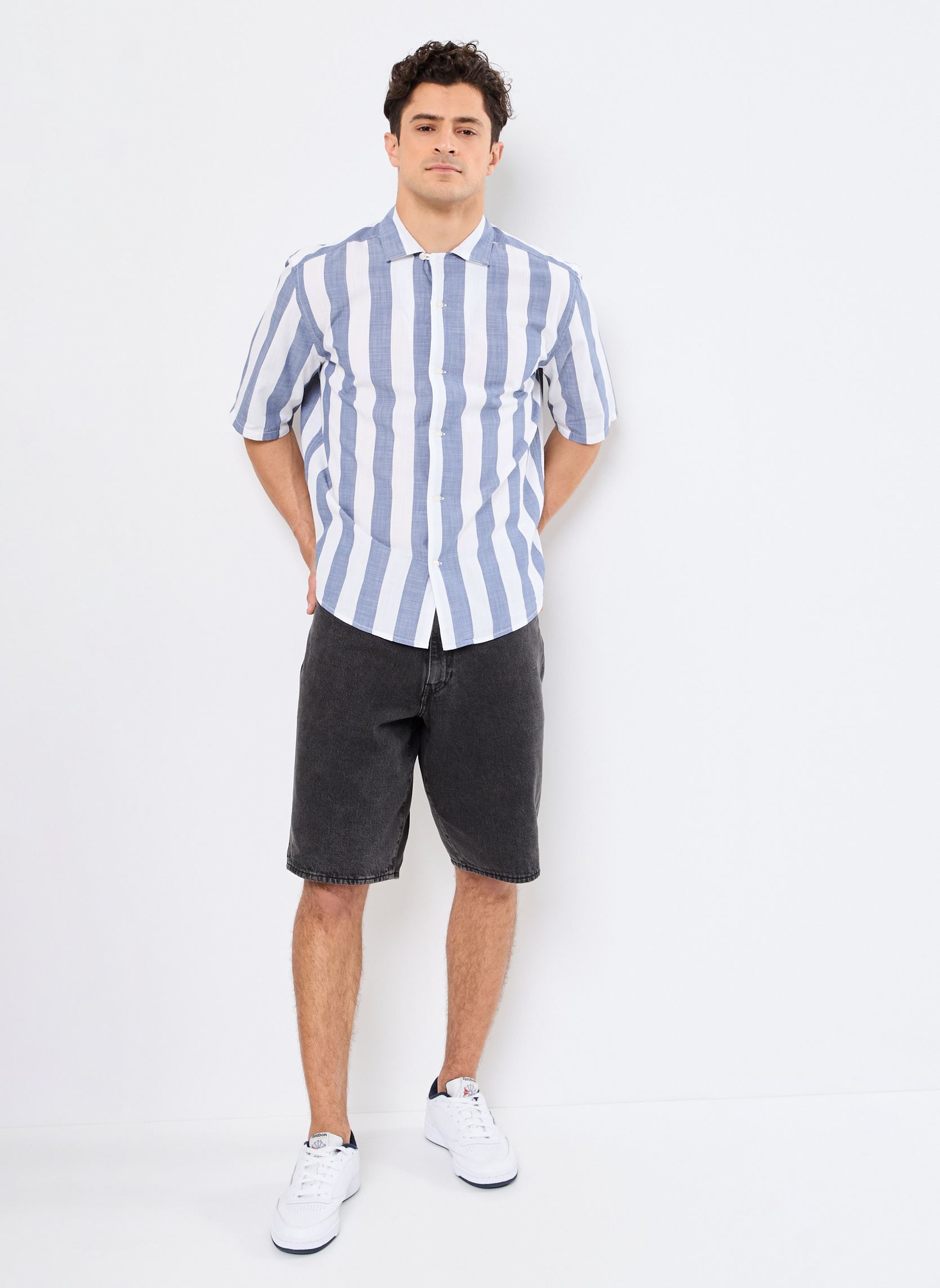Chemises ONSTES RLX CTN SLUB STRIPE SS SHIRT homme bleu Only & Sons Chemises ONSTES RLX CTN SLUB STRIPE SS SHIRT homme bleu VINTAGE INDIGO