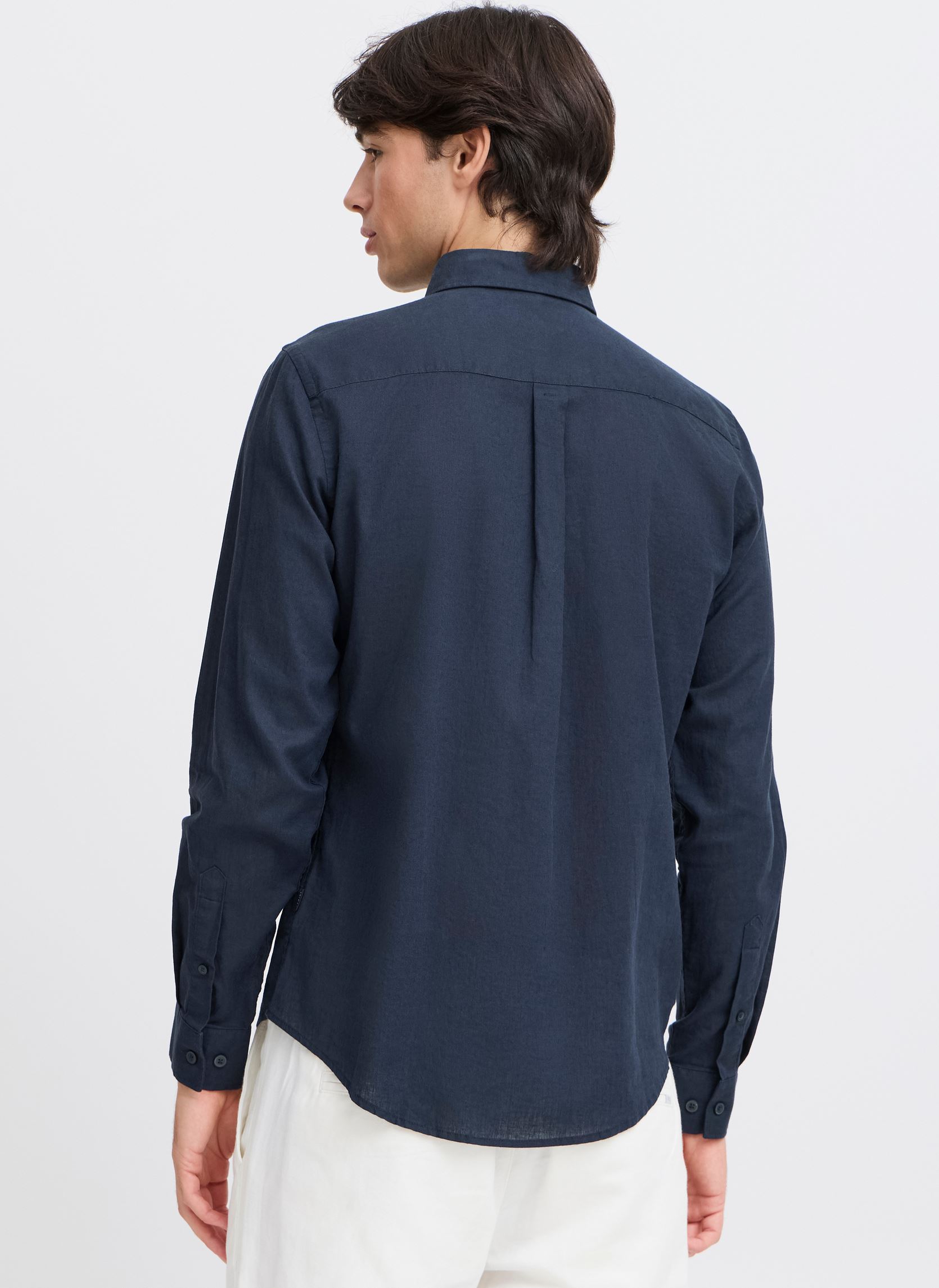 Hemden CFANTON 0053 BD LS linen mix shirt heren blauw Casual Friday Hemden CFANTON 0053 BD LS linen mix shirt heren blauw DARK NAVY