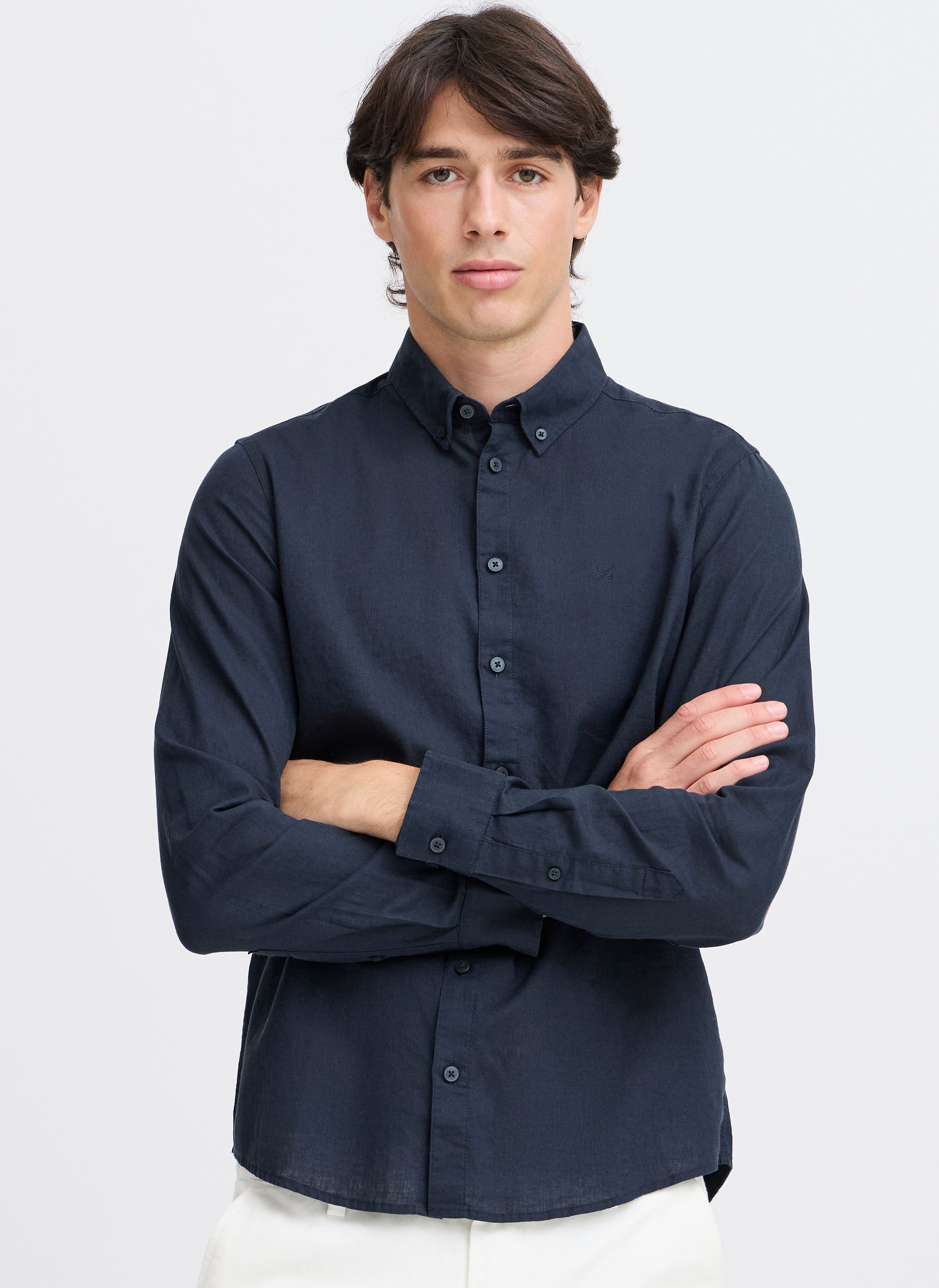 Hemden CFANTON 0053 BD LS linen mix shirt heren blauw Casual Friday Hemden CFANTON 0053 BD LS linen mix shirt heren blauw DARK NAVY
