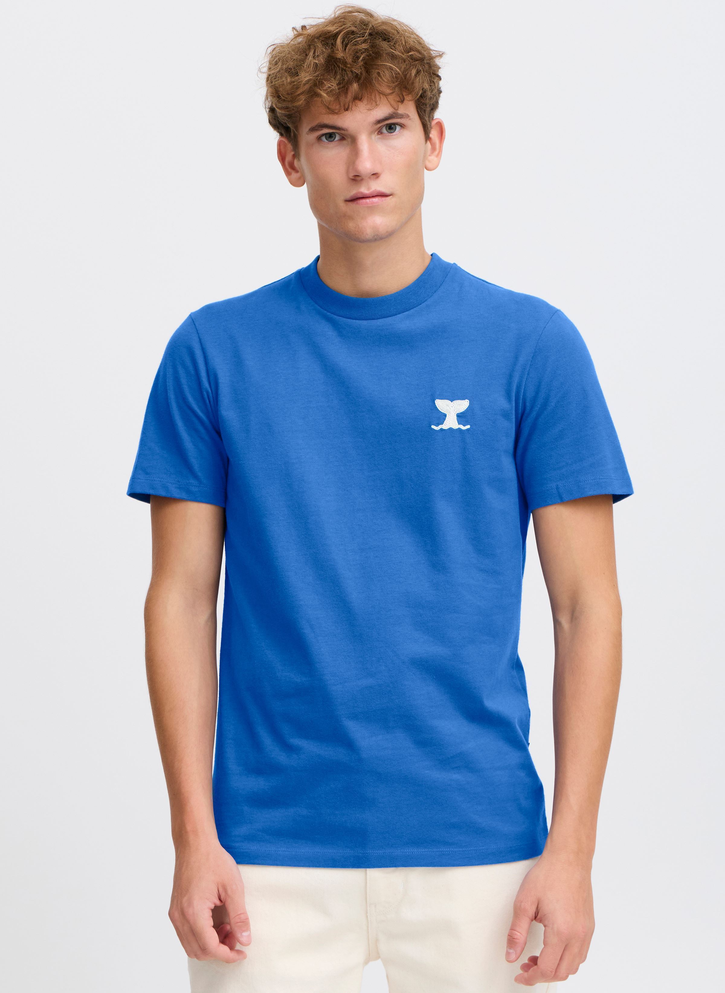 T-shirt a maniche corte CFSILAS 0195 tee with whale embriodery uomo blu Casual Friday T-shirt a maniche corte CFSILAS 0195 tee with whale embriodery uomo blu NAUTICAL BLUE