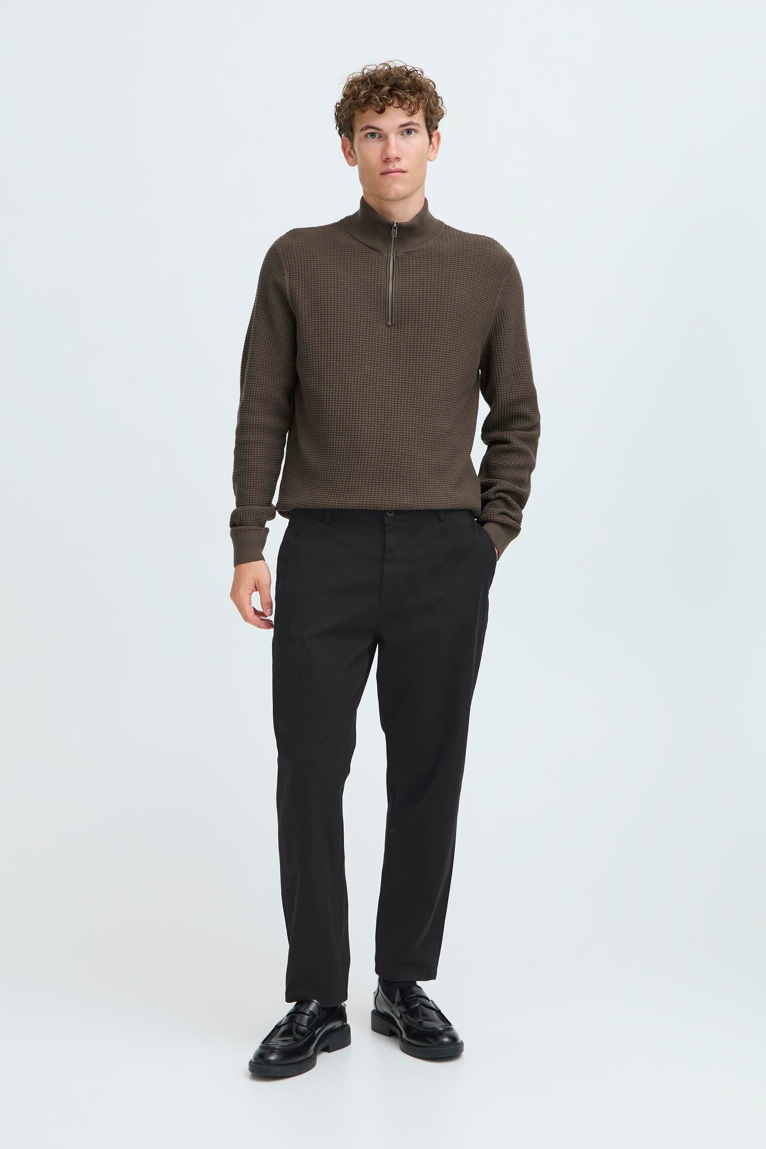 Pantalons droits CFPEPE garment dyed pants homme noir Casual Friday Pantalons droits CFPEPE garment dyed pants homme noir BLACK BEAUTY