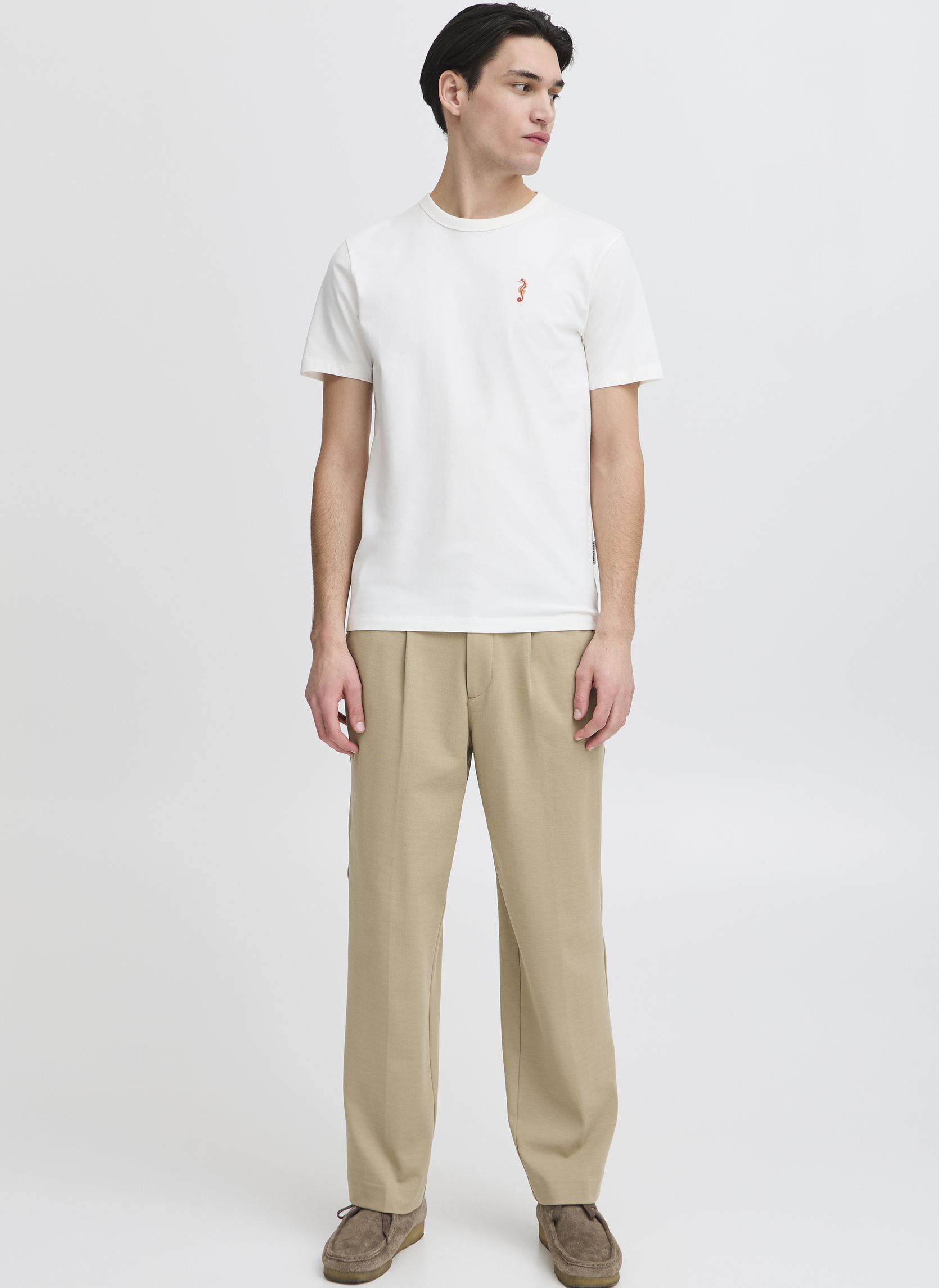 T-shirts met korte mouwen CFCARSON tee with embriodery heren wit Casual Friday T-shirts met korte mouwen CFCARSON tee with embriodery heren wit EGRET
