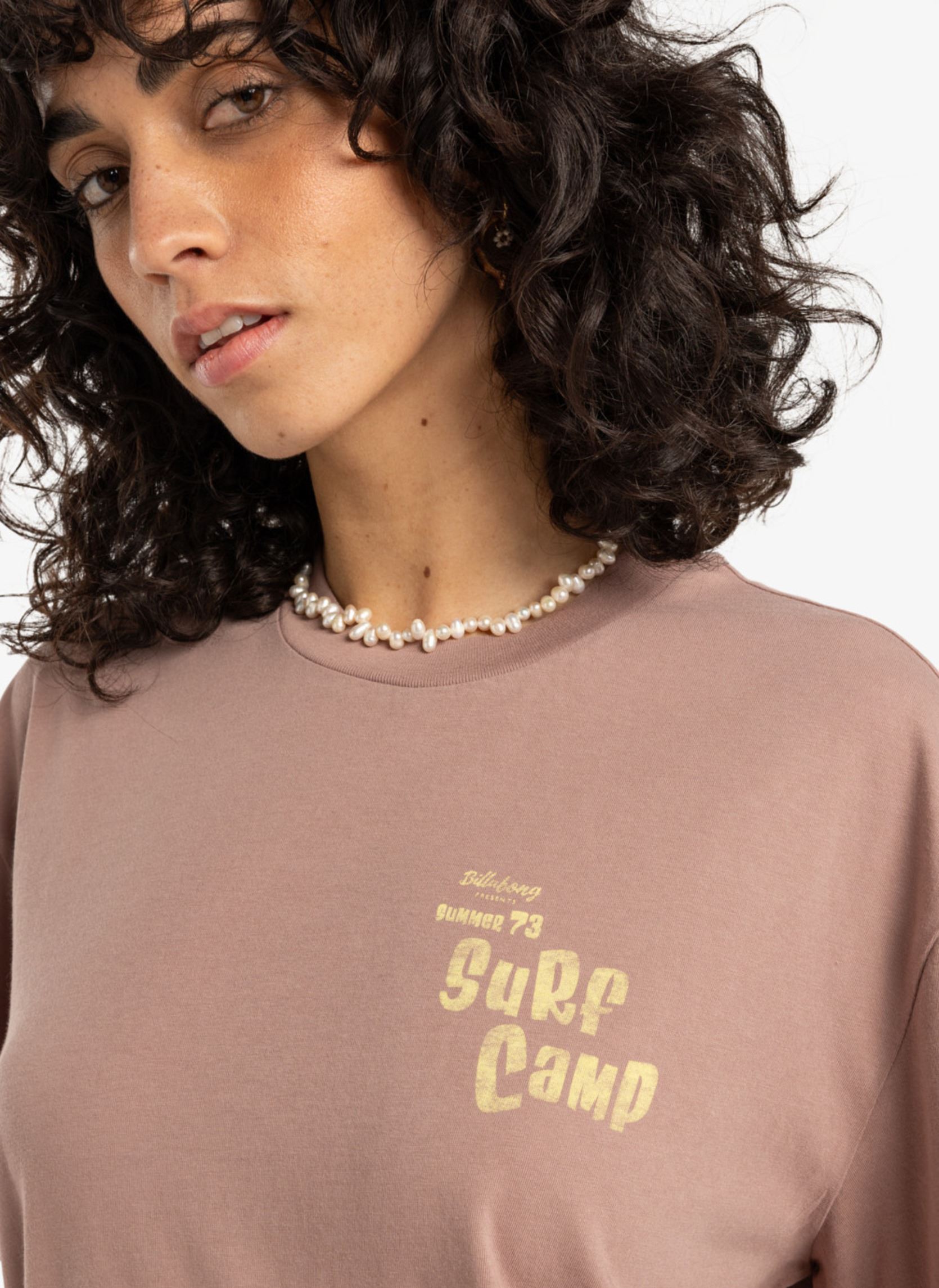 Tee-shirts manches courtes Surf Camp femme marron Billabong Tee-shirts manches courtes Surf Camp femme marron WOOD SMOKE
