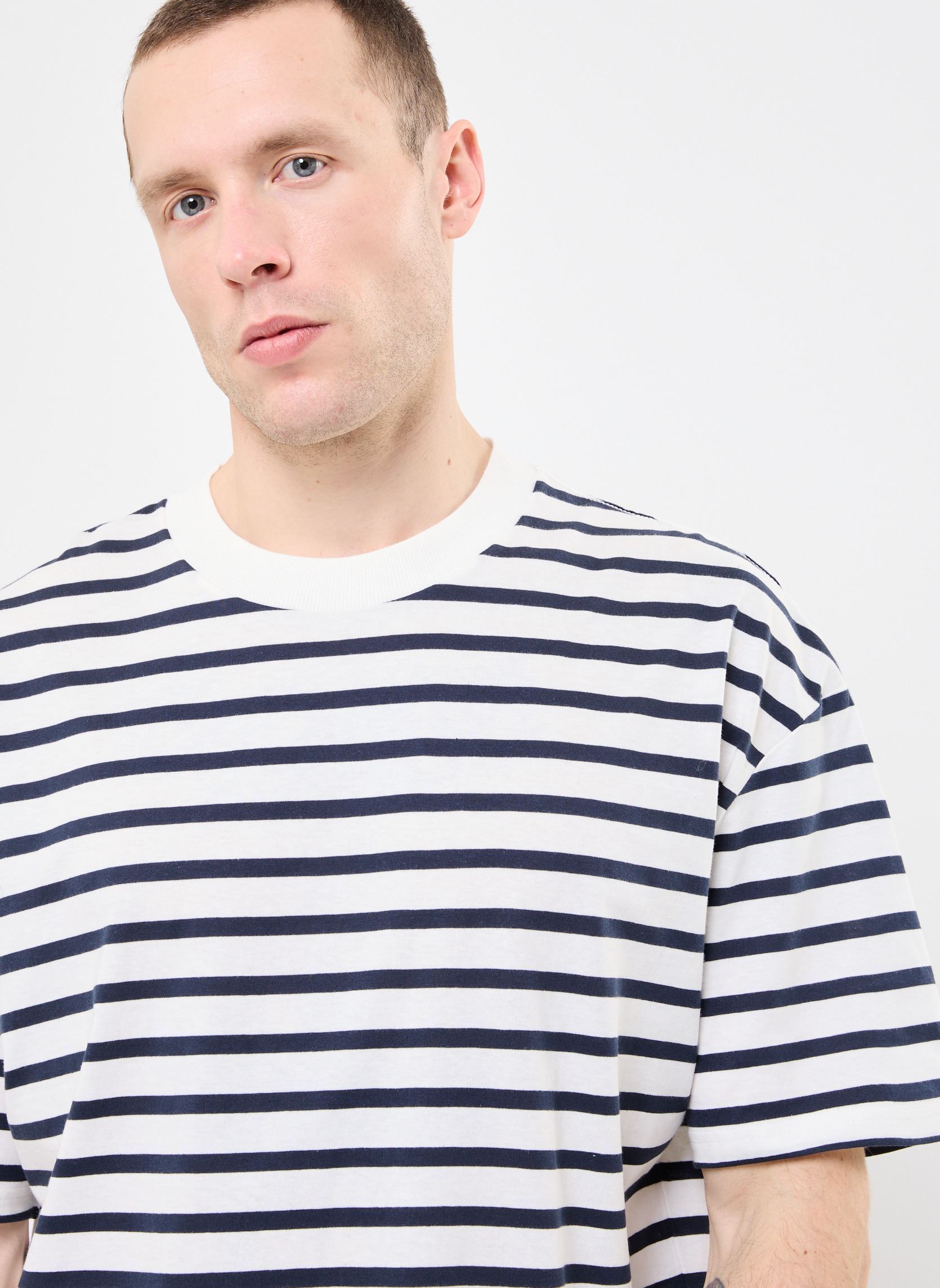 T-shirts SDOLEK heren blauw SOLID T-shirts SDOLEK heren blauw INSIGNIA BLUE