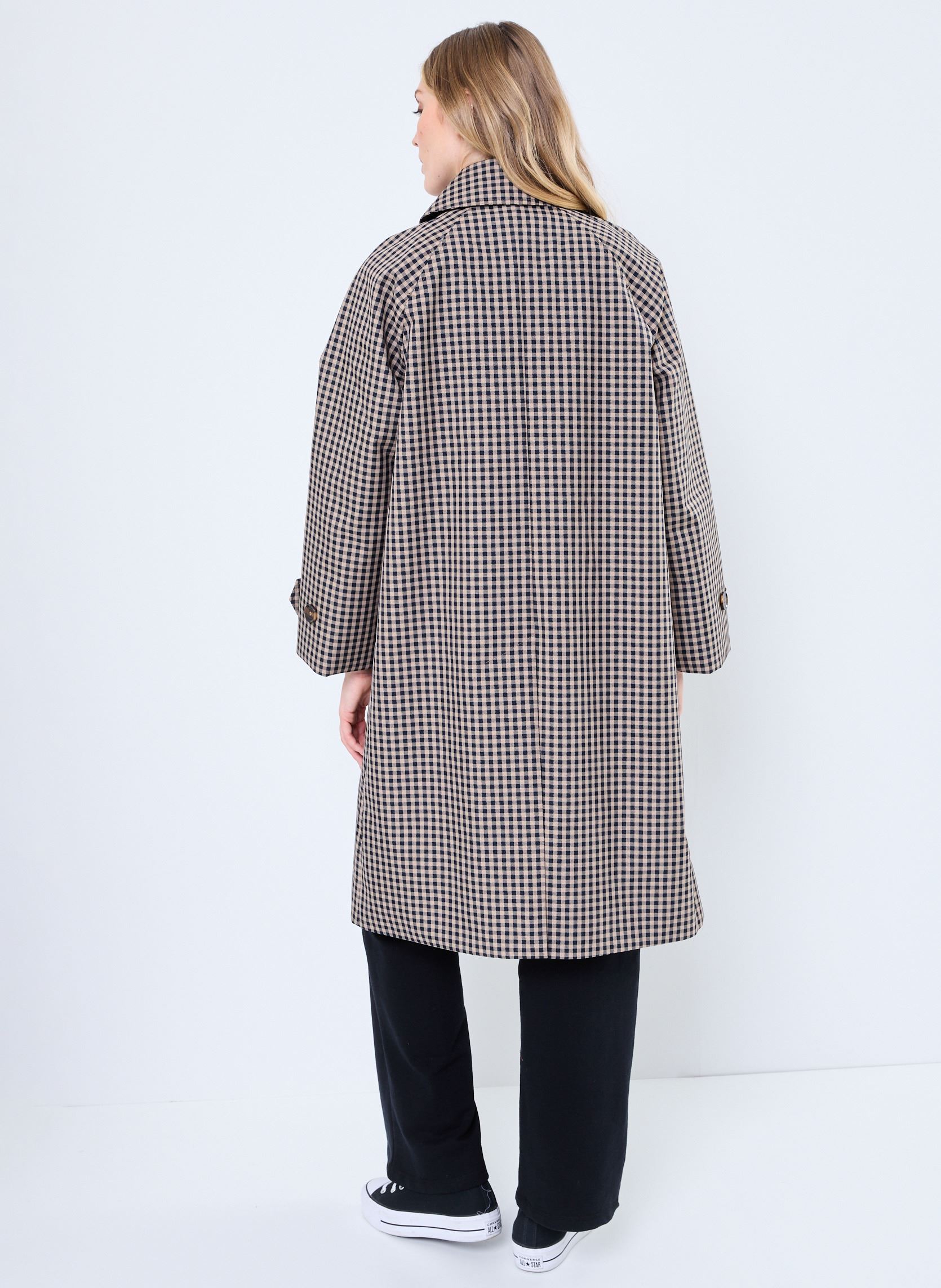 Mantels NADINE CHECKED SHOWERPROOF CAR COAT dames bruin Barbour Mantels NADINE CHECKED SHOWERPROOF CAR COAT dames bruin NAVY/LIGHT SAND GINGHAM