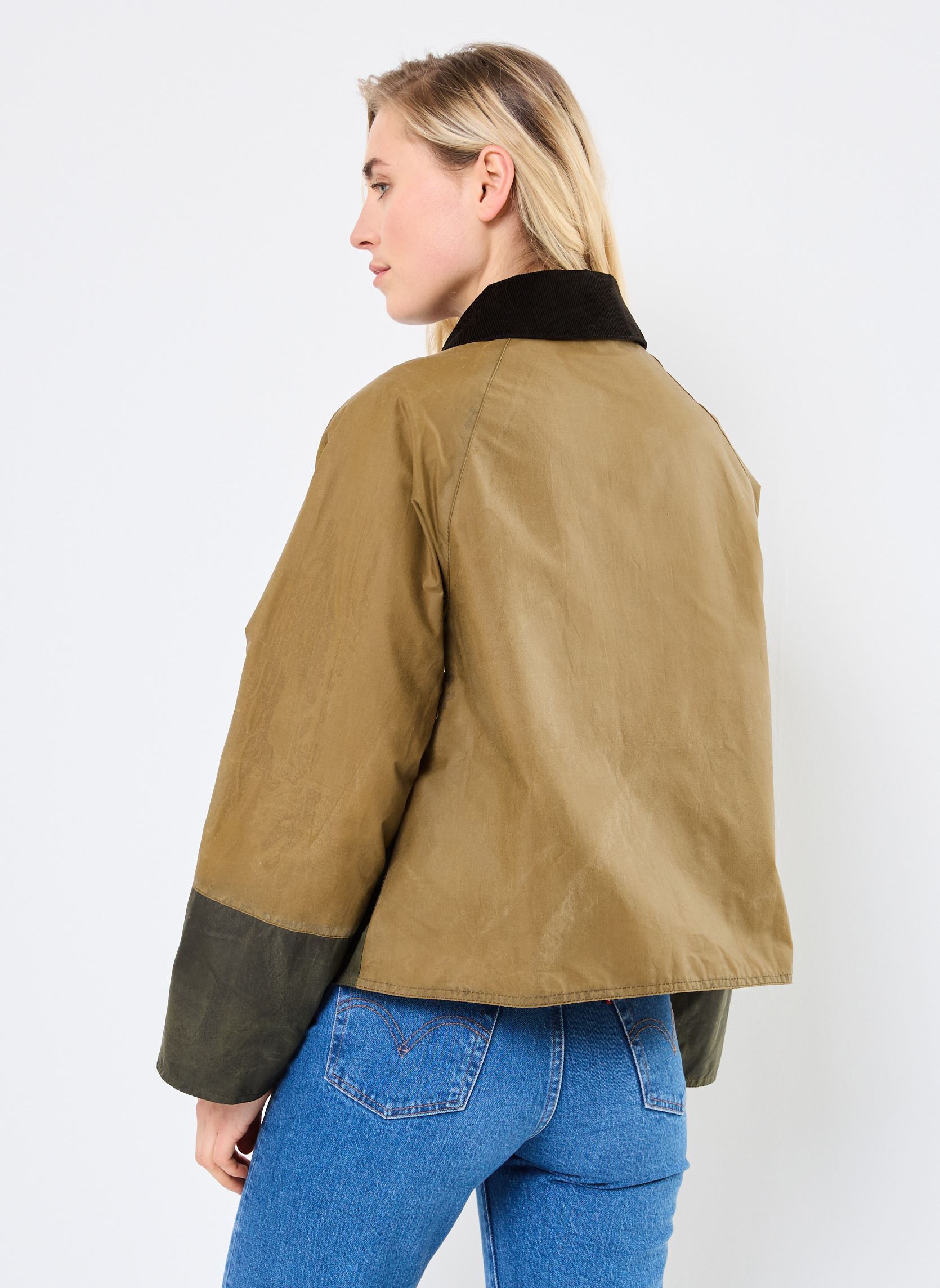 Winterjas ALMA WAX JACKET dames groen Barbour Winterjas ALMA WAX JACKET dames groen SAND ARCHIVE OLIVE BEECH ANCIE