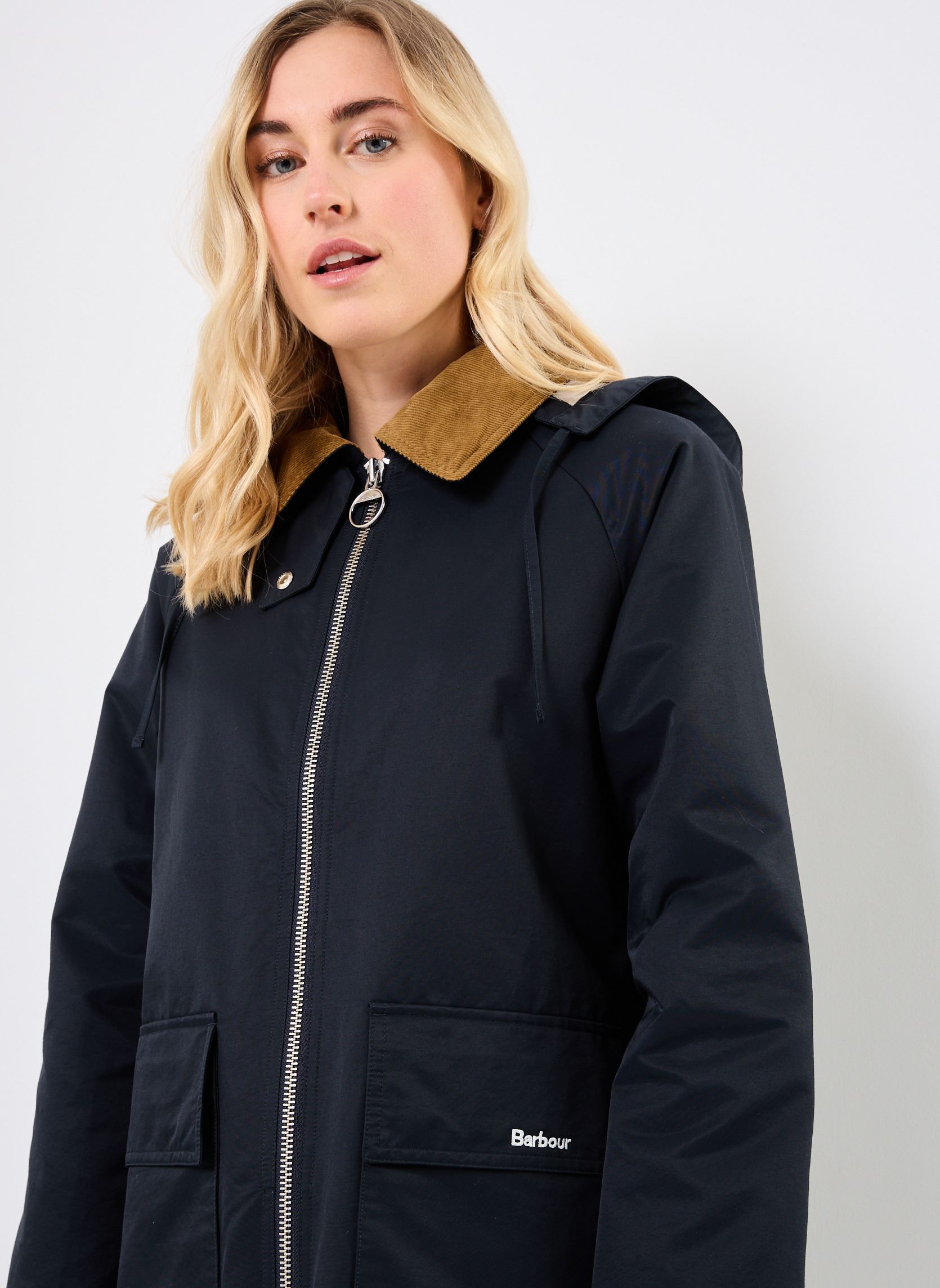 Manteaux JEMA SHOWERPROOF JACKET femme bleu Barbour Manteaux JEMA SHOWERPROOF JACKET femme bleu DARK NAVY