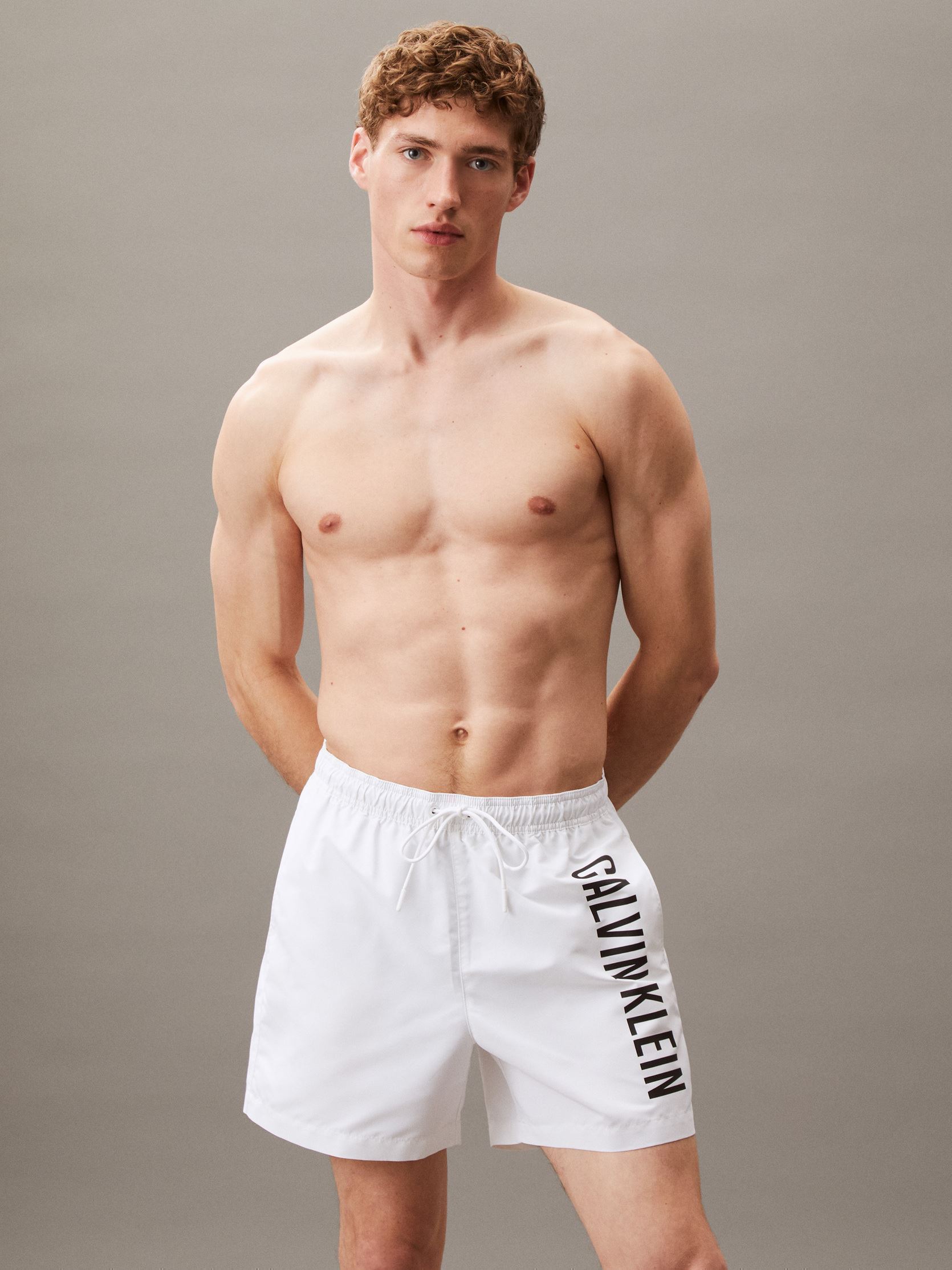 Vêtements Calvin Klein Medium Drawstring KM0KM01092 pour Accessoires