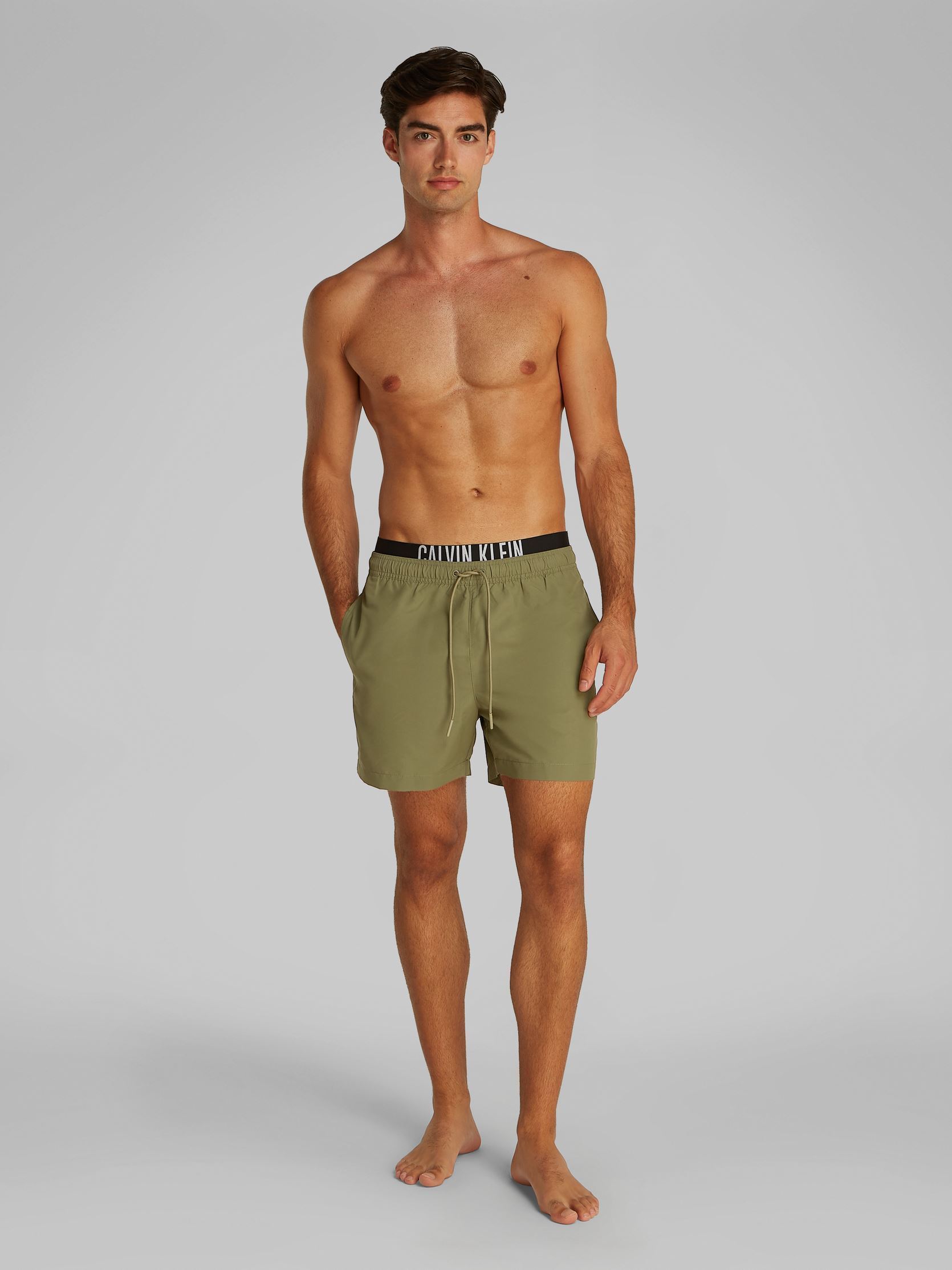 Shorts de bain Medium Double Wb KM0KM01093 homme vert Calvin Klein Shorts de bain Medium Double Wb KM0KM01093 homme vert BURNT OLIVE
