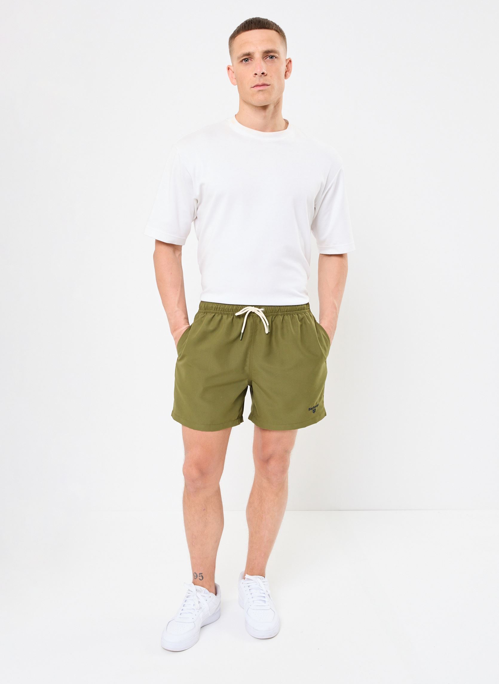 Shorts de bain STAPLE LOGO 5' SWIN SHORT homme vert Barbour Shorts de bain STAPLE LOGO 5' SWIN SHORT homme vert OLIVE