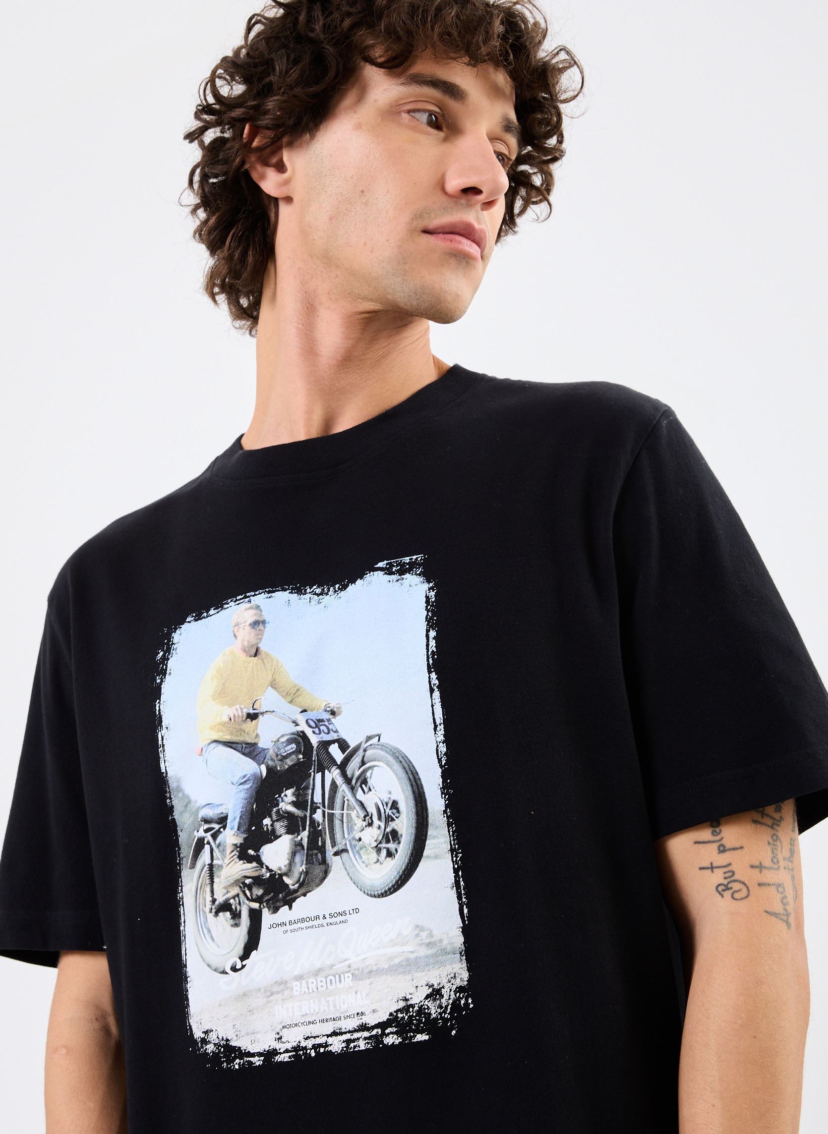 Tee-shirts manches courtes B.INTL COSTER SMQ GRAPHIC T-SHIRT homme noir Barbour Tee-shirts manches courtes B.INTL COSTER SMQ GRAPHIC T-SHIRT homme noir BLACK