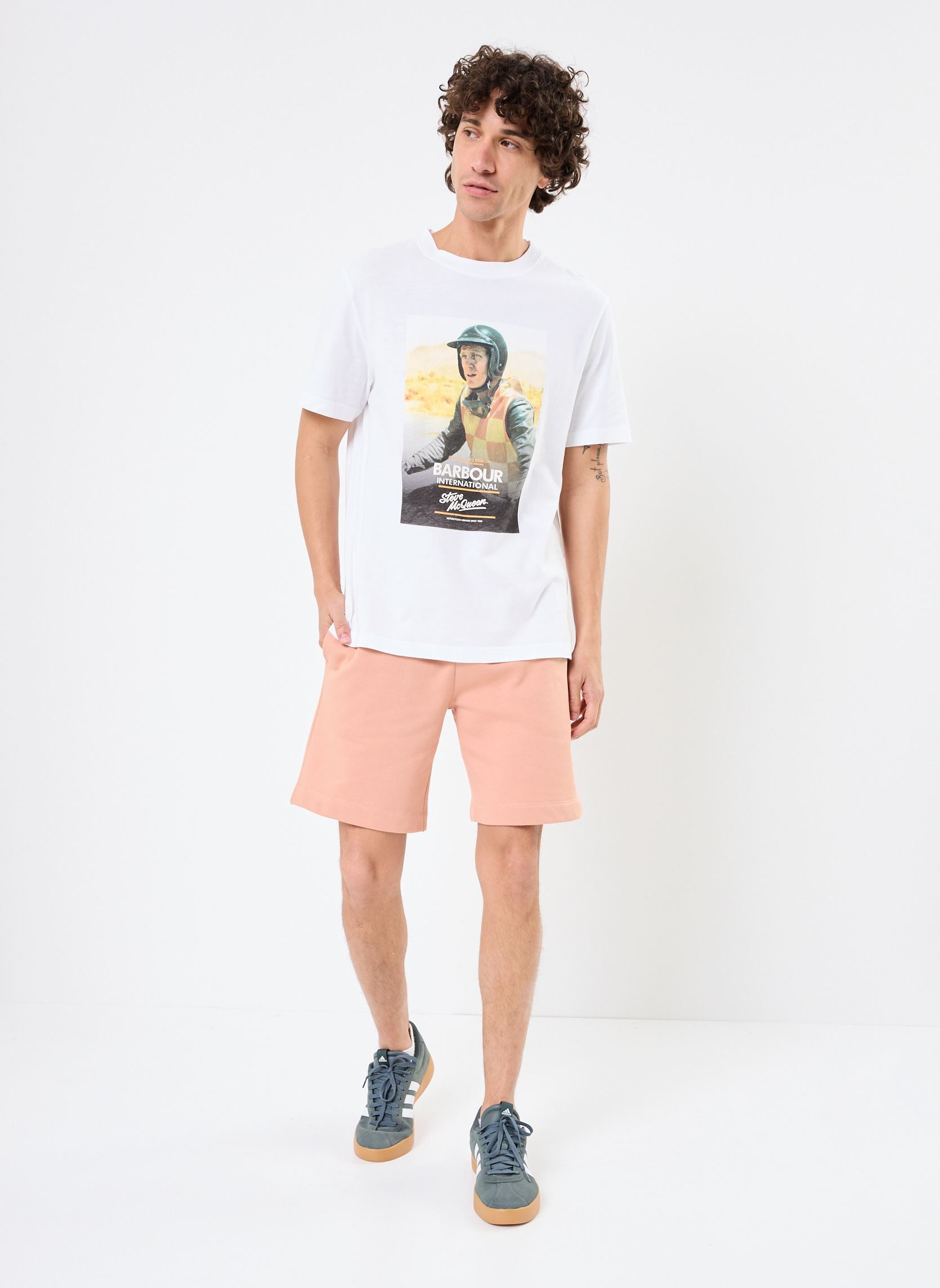 Tee-shirts manches courtes B.INTL COSTER SMQ GRAPHIC T-SHIRT homme blanc Barbour Tee-shirts manches courtes B.INTL COSTER SMQ GRAPHIC T-SHIRT homme blanc WHISPER WHITE