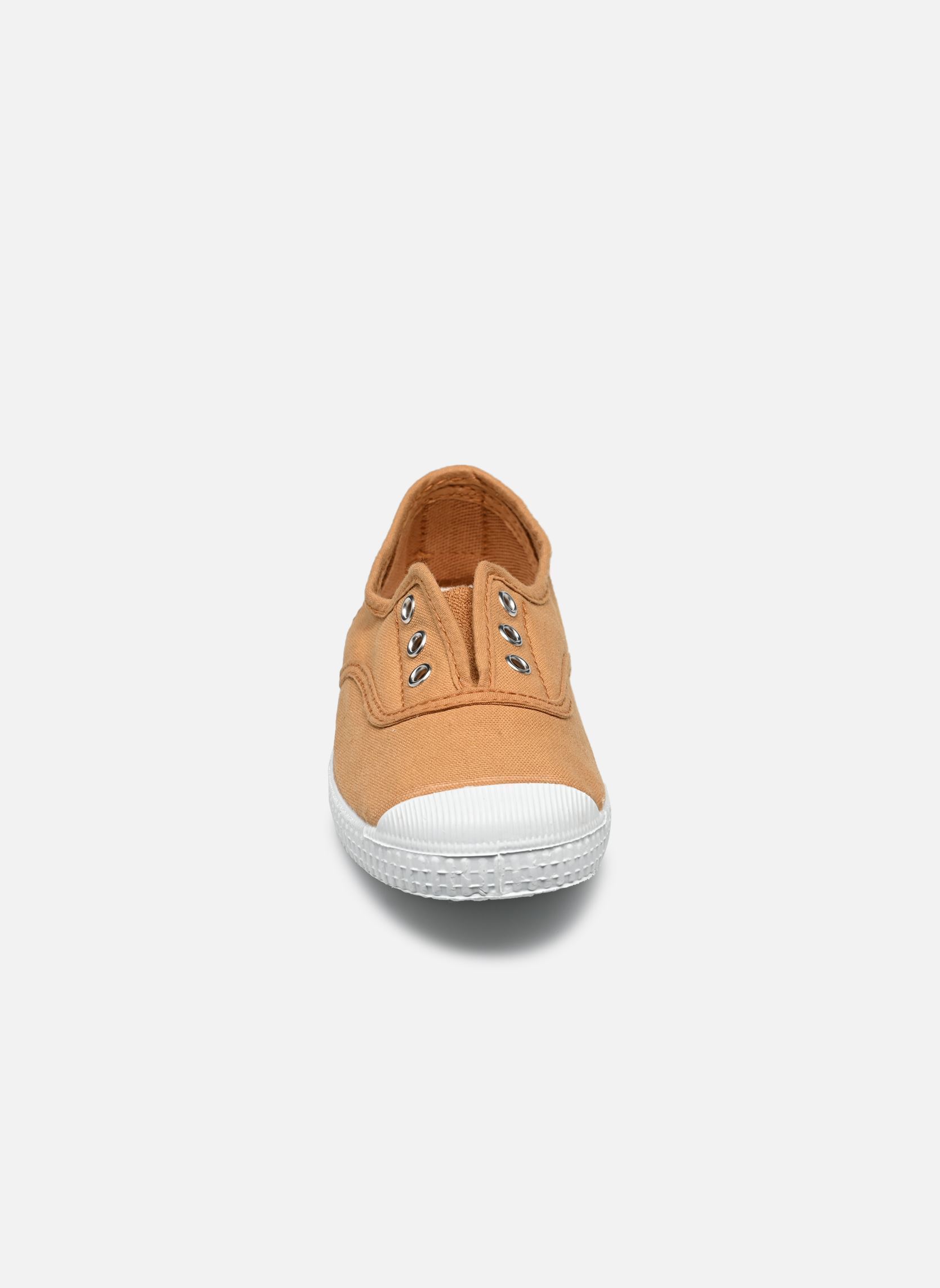 Niedrige Sneaker Noli braun Cienta Niedrige Sneaker Noli braun CANA