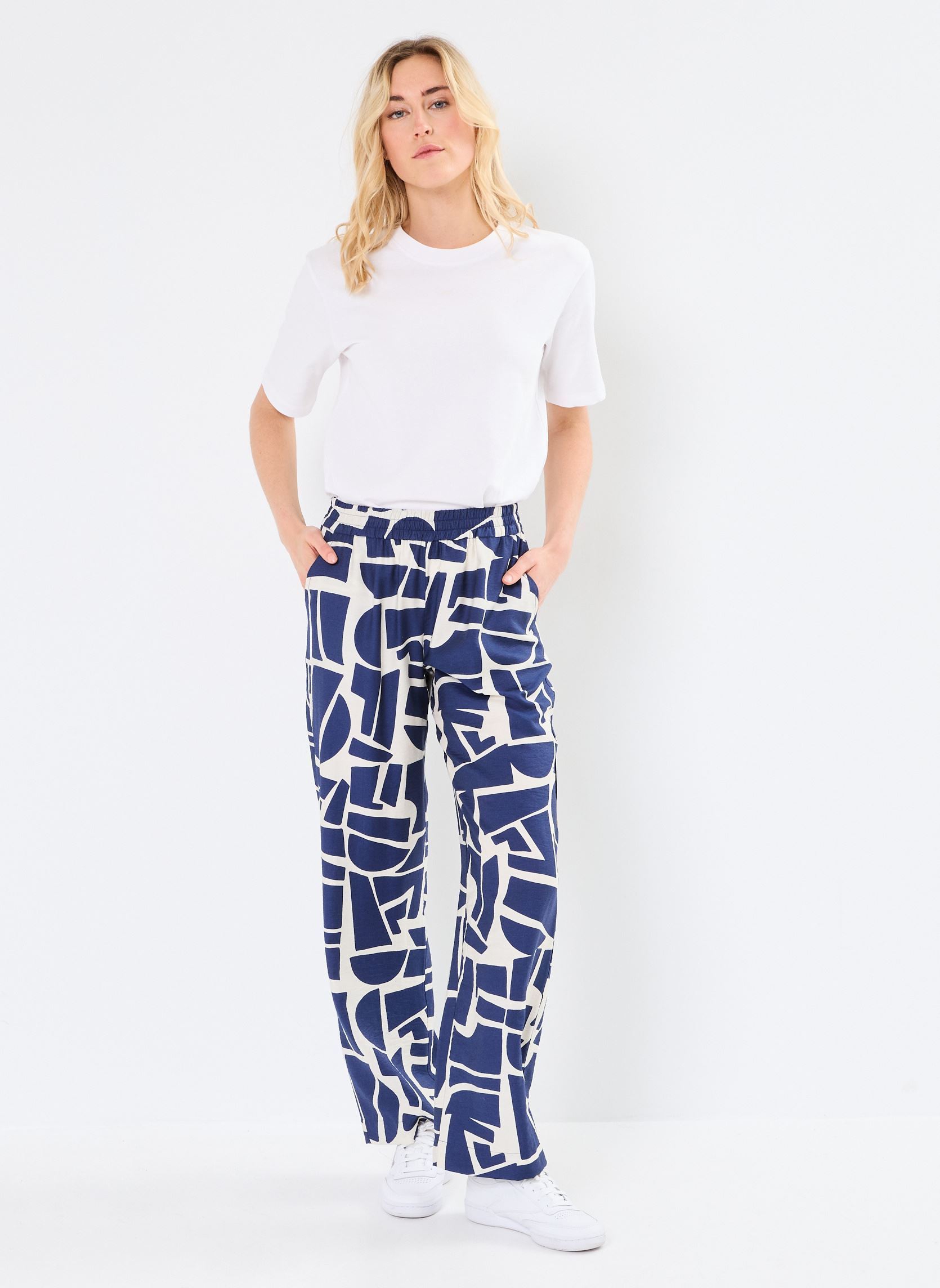 Pantalons larges BYIHAMMA PANTS femme bleu B-Young Pantalons larges BYIHAMMA PANTS femme bleu MED BLUE GEO