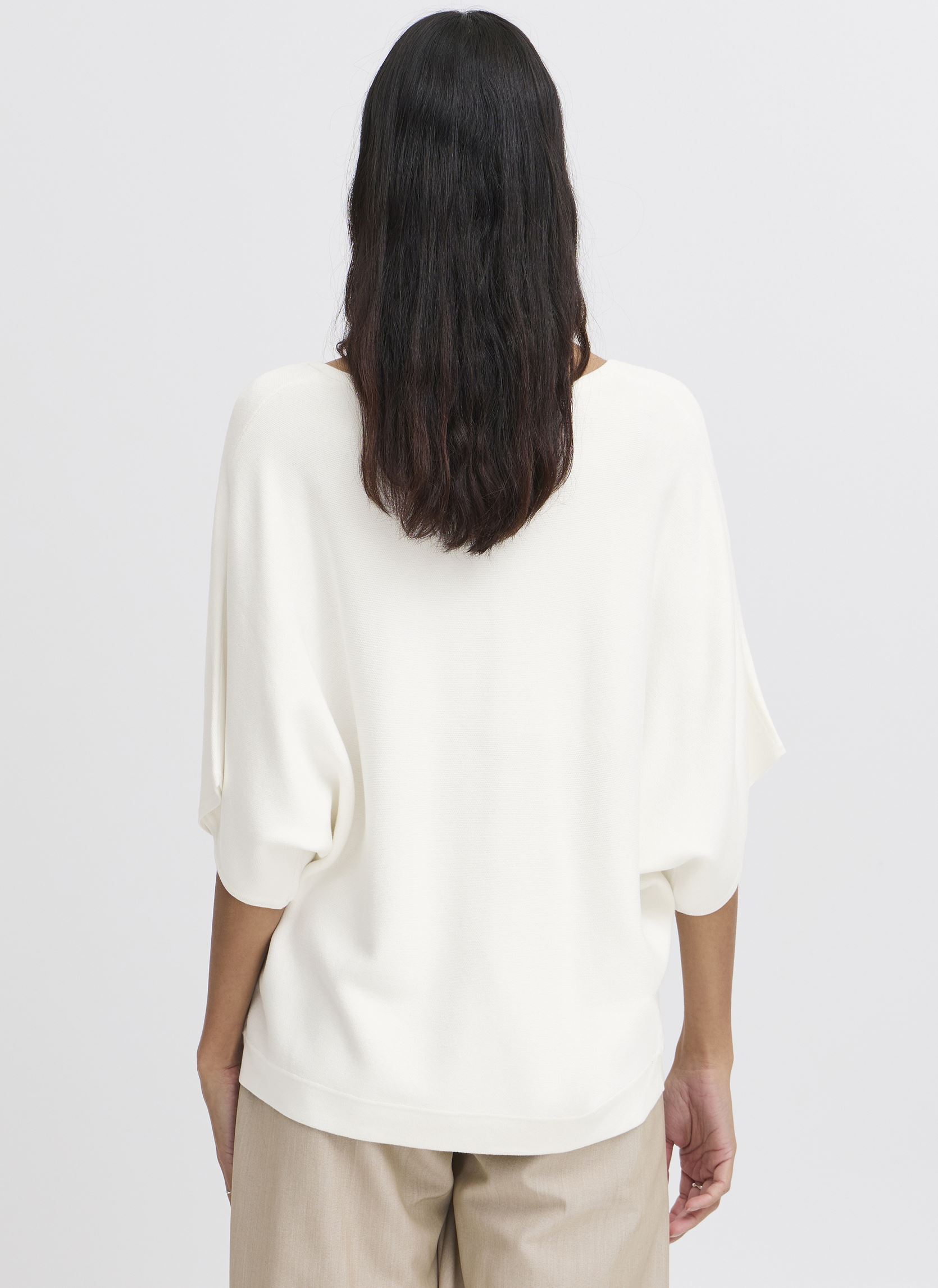 Truien BYMMORLA VNECK SHORT SLEEVE dames wit B-Young Truien BYMMORLA VNECK SHORT SLEEVE dames wit Marshmallow