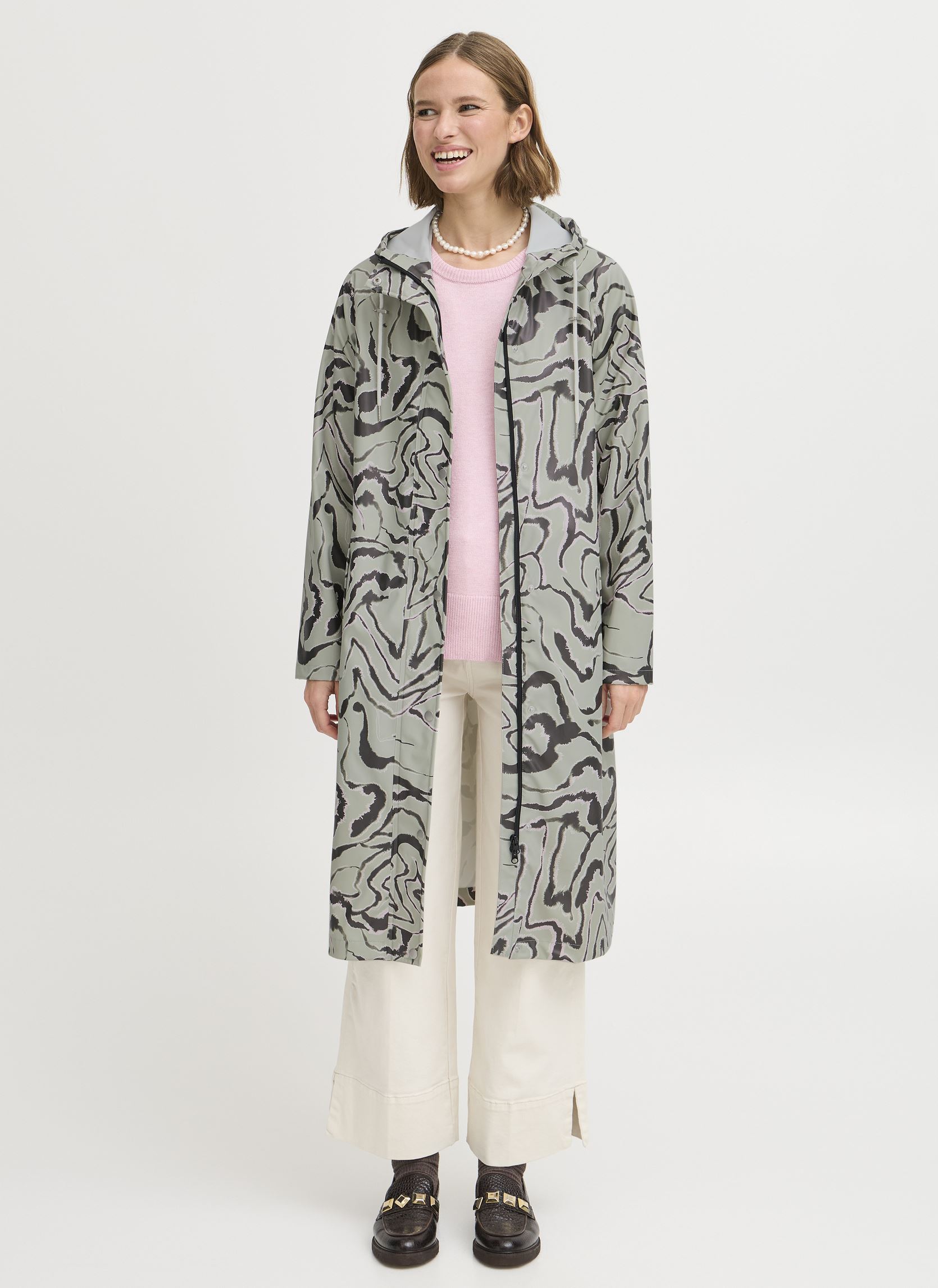 Mantels BYAVAN AOP COAT dames beige B-Young Mantels BYAVAN AOP COAT dames beige Tea Abstract Animal