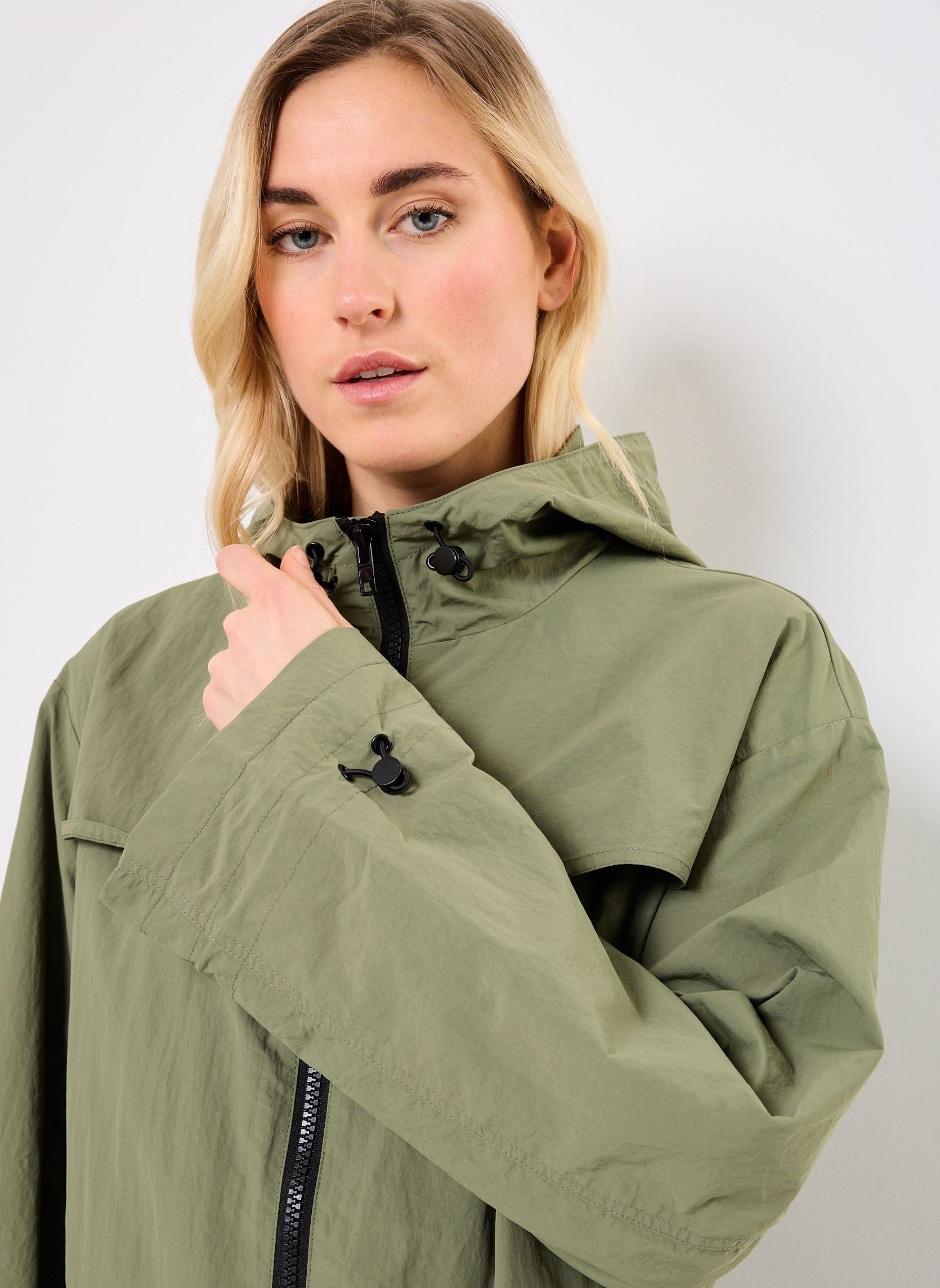 Winterjas BYANETTA PARKA COAT dames groen B-Young Winterjas BYANETTA PARKA COAT dames groen Four Leaf Clover