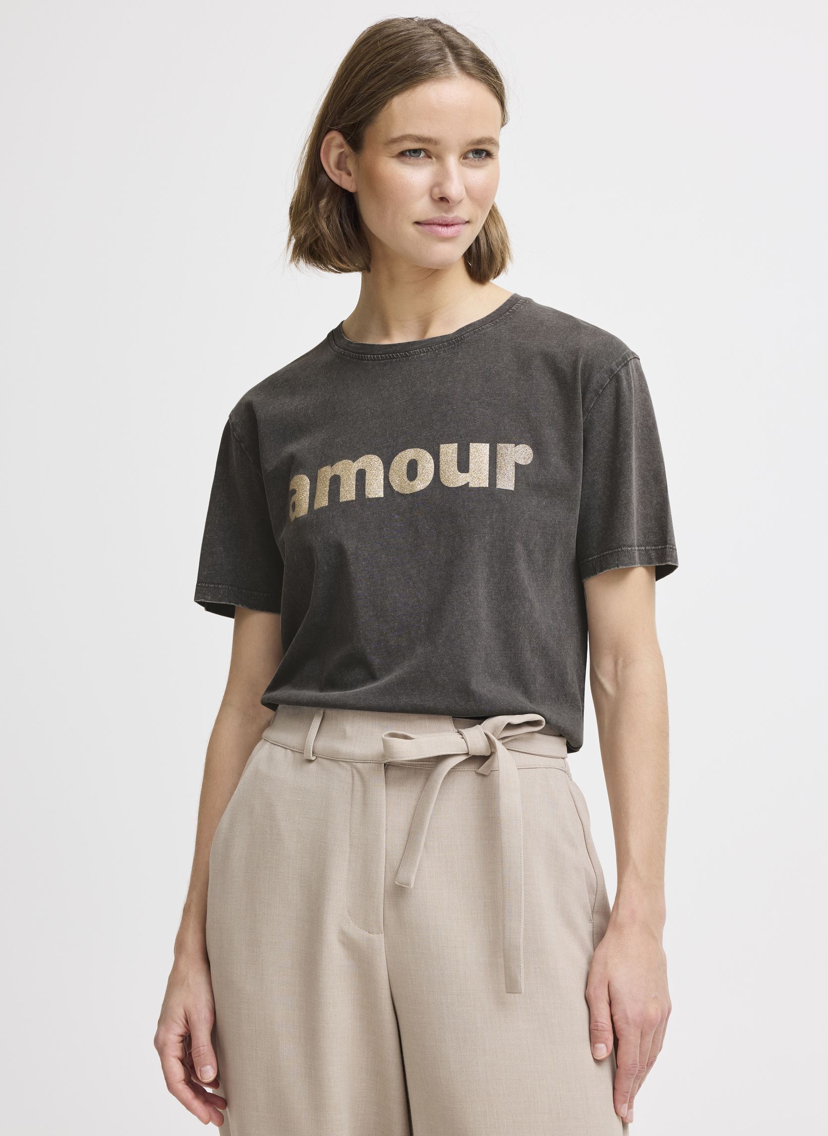 T-shirts met korte mouwen BYSOLKO TEXT TSHIRT dames bruin B-Young T-shirts met korte mouwen BYSOLKO TEXT TSHIRT dames bruin Java