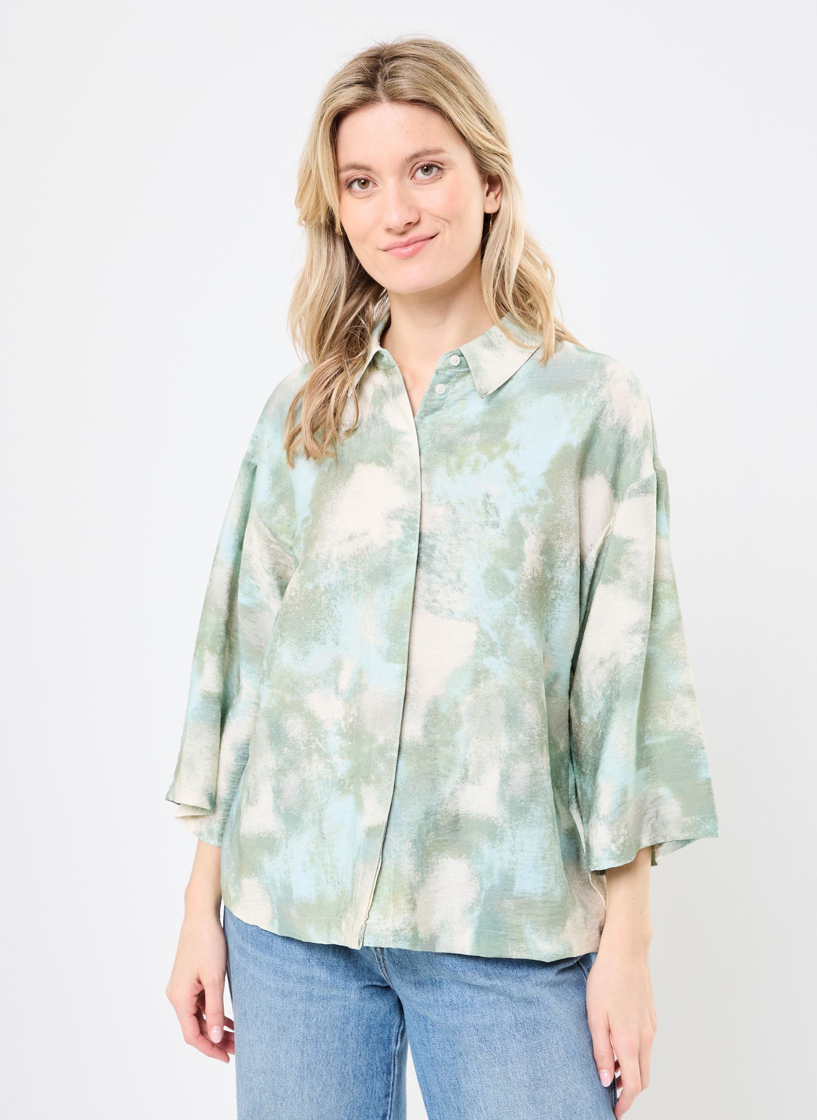 Korte mouw overhemden BYIBINE SS SHIRT - dames blauw B-Young Korte mouw overhemden BYIBINE SS SHIRT - dames blauw Blue Haze Blur
