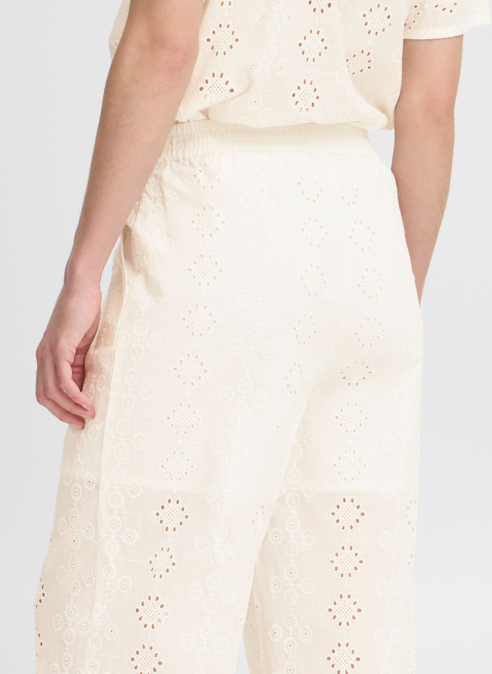 Weite Hosen BYINGENLIS PANTS - damen weiß B-Young Weite Hosen BYINGENLIS PANTS - damen weiß Marshmallow
