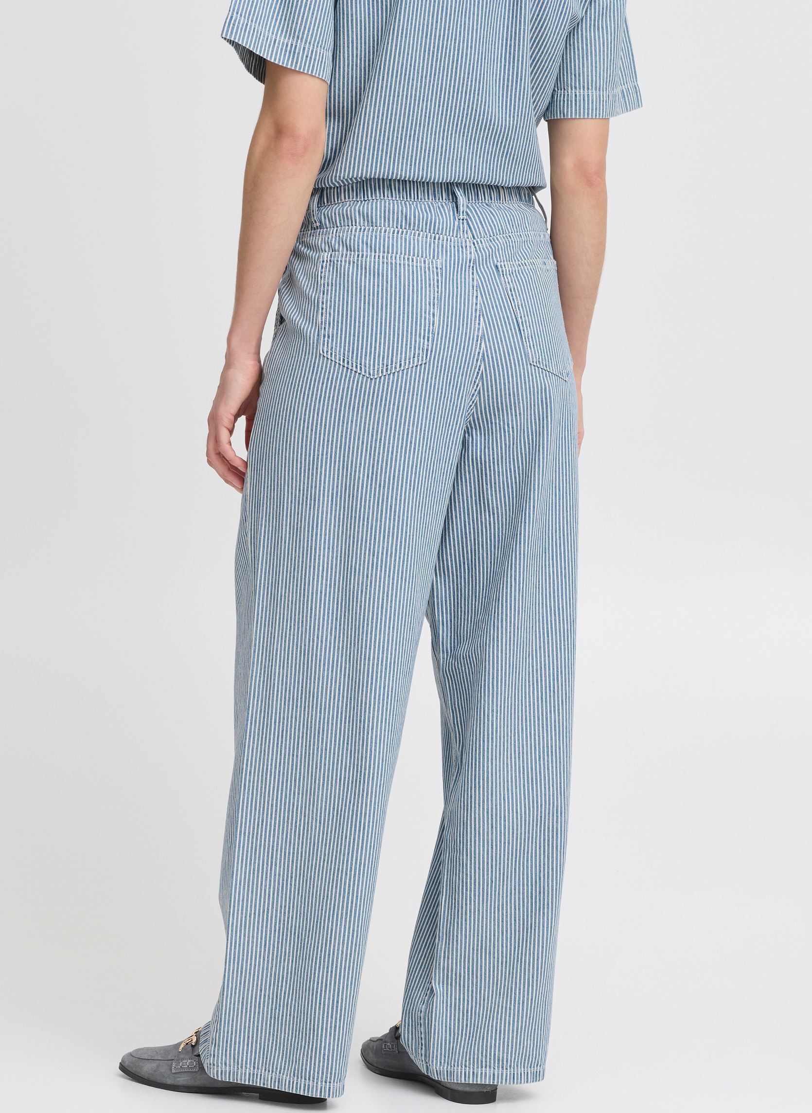 Pantalons larges BYLARO PANTS - femme bleu B-Young Pantalons larges BYLARO PANTS - femme bleu Blue Stripe Denim