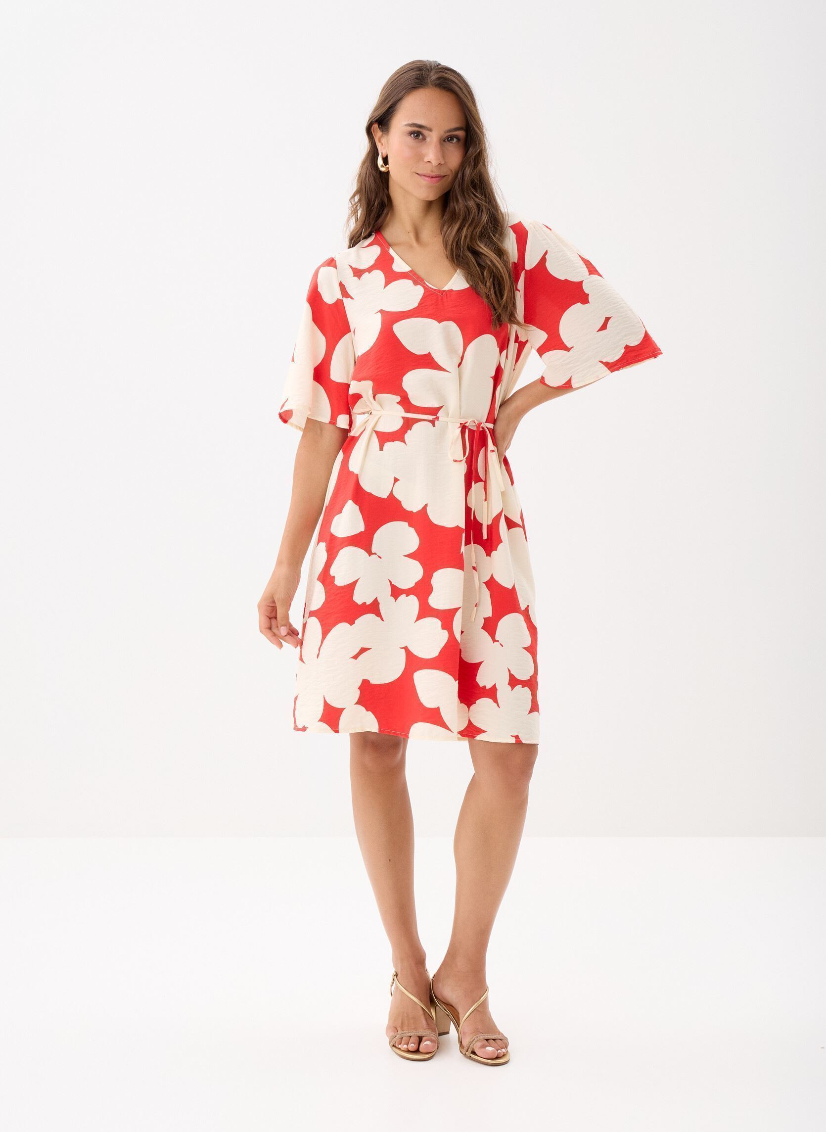 Jurken BYIBINE SHORT DRESS 7 dames rood B-Young Jurken BYIBINE SHORT DRESS 7 dames rood Flame Flower Mix