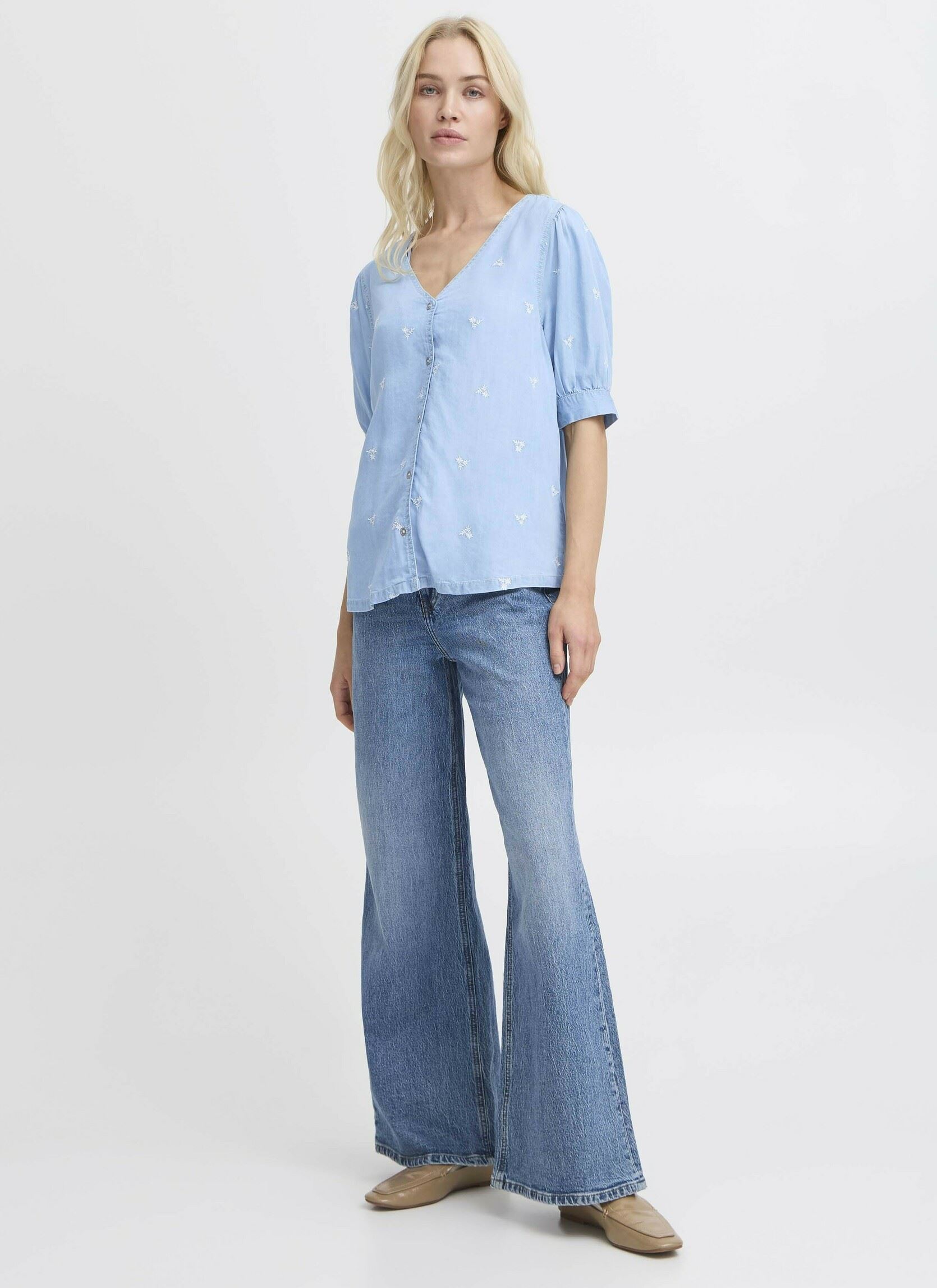 Blouses manches courtes BYKOSMO V SHIRT - femme bleu B-Young Blouses manches courtes BYKOSMO V SHIRT - femme bleu Light Blue Denim Flower