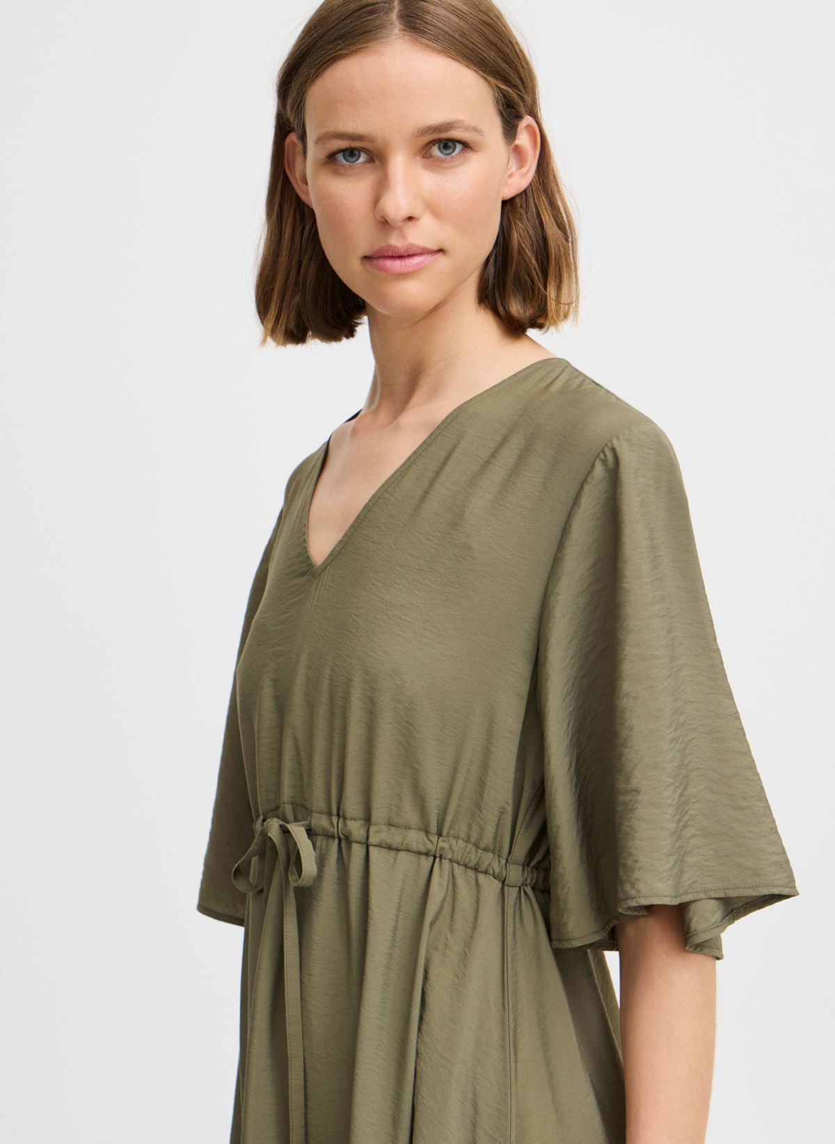 Robes longues BYMMHAILEY VNECK MAXI DRESS - femme vert B-Young Robes longues BYMMHAILEY VNECK MAXI DRESS - femme vert Kalamata