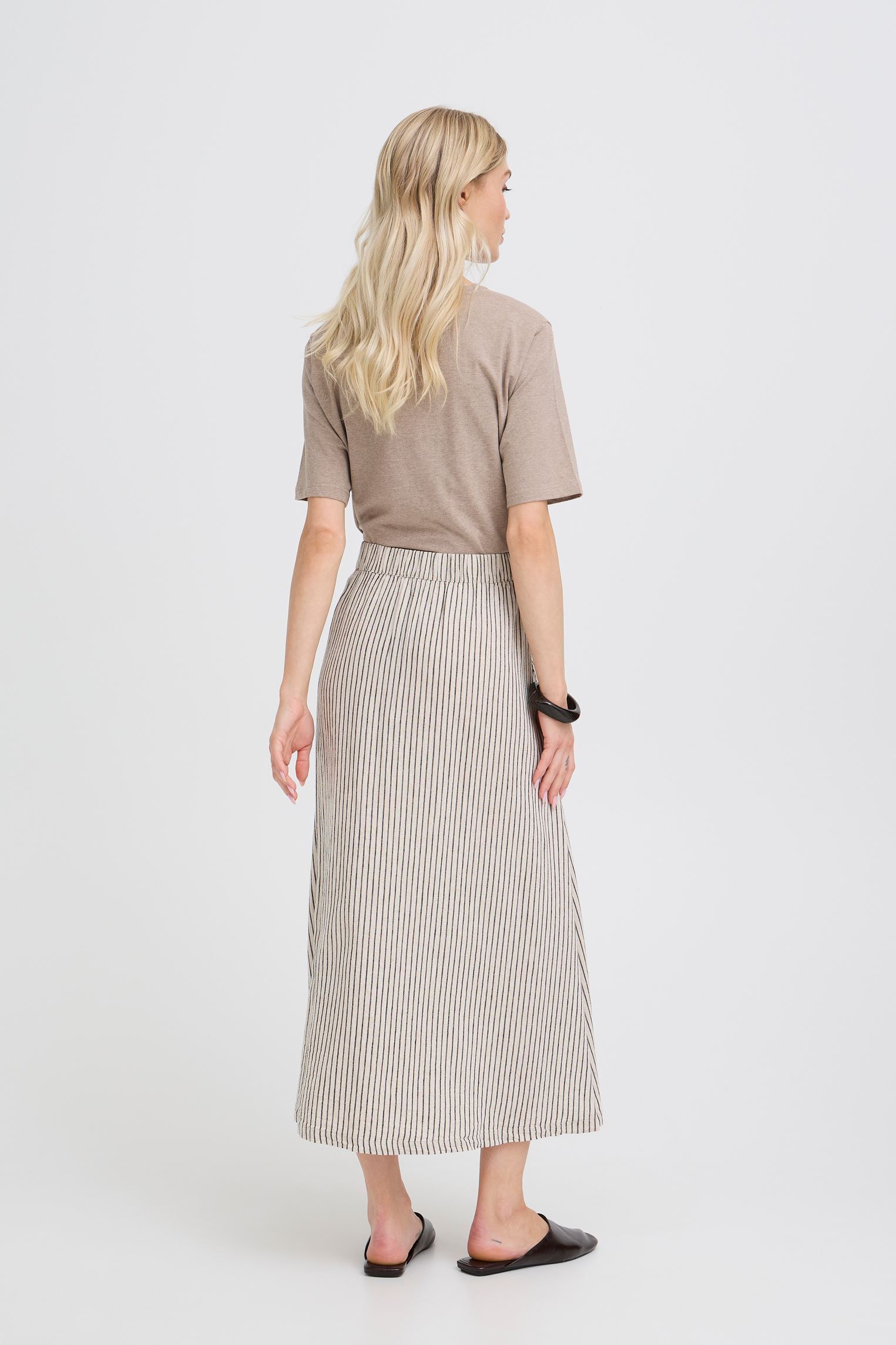 Jupes longues BYFALAKKA BUTTON SKIRT - femme beige B-Young Jupes longues BYFALAKKA BUTTON SKIRT - femme beige Rainy Day Stripe