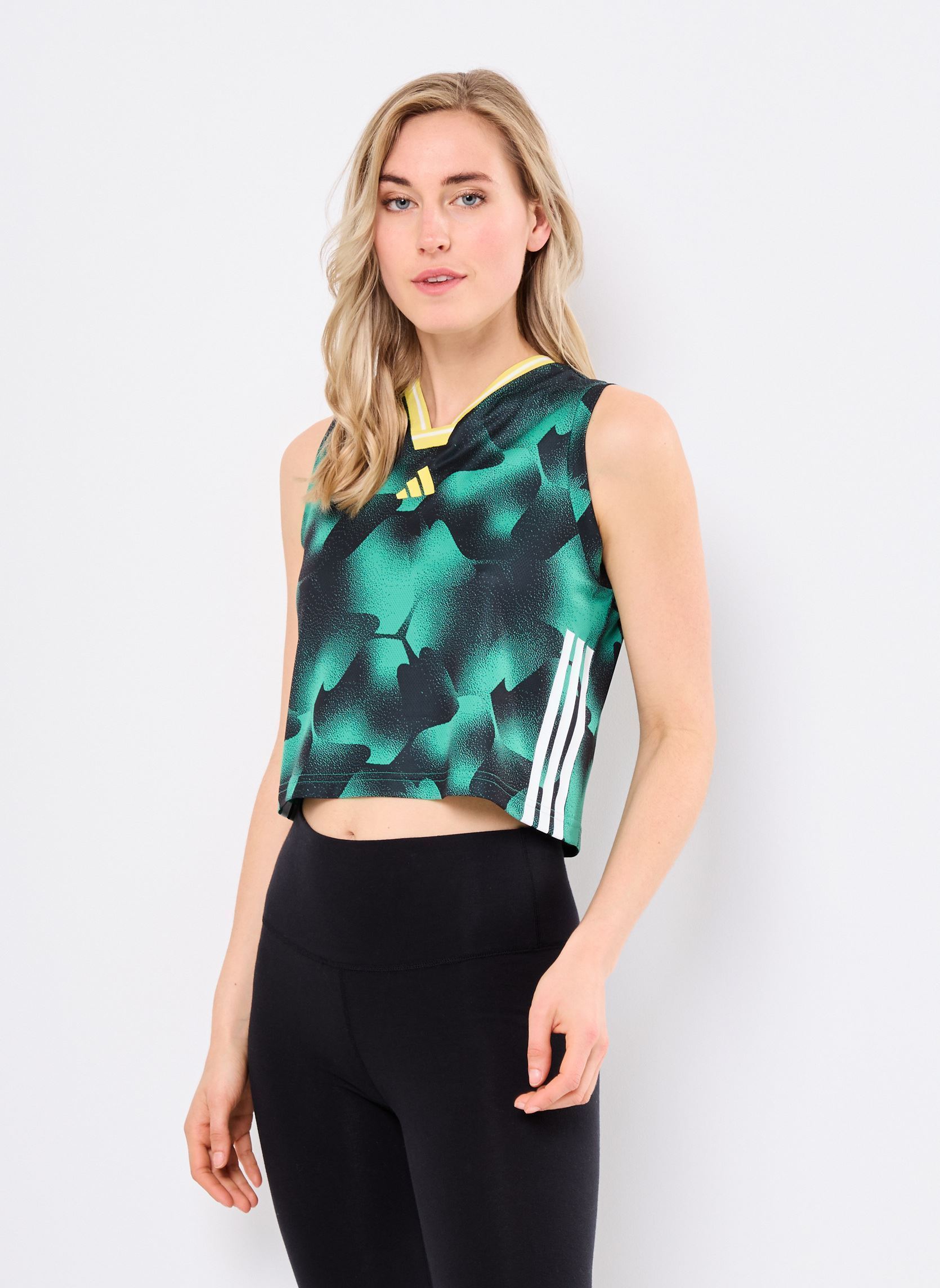 Vêtements adidas sportswear W TIRO Q2 TK pour Accessoires