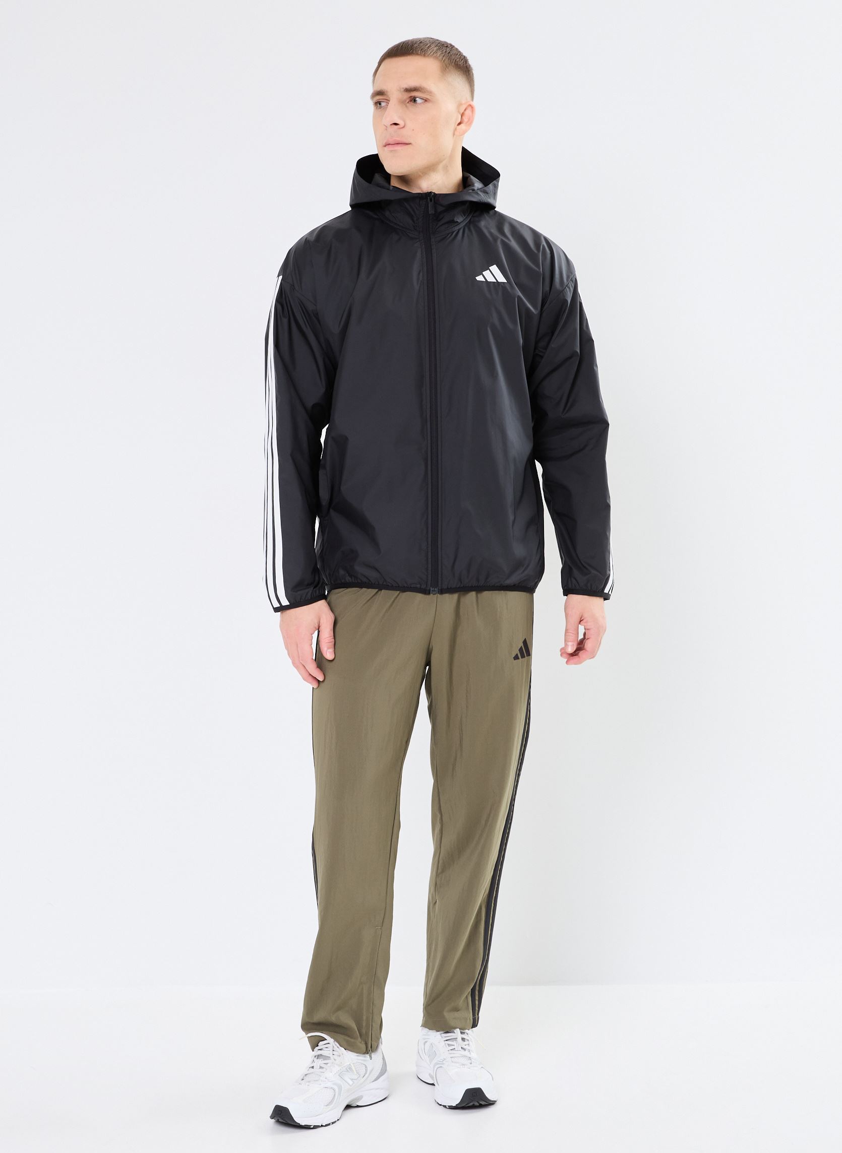 Windbreaker / Windjacken M 3S WB herren schwarz adidas sportswear Windbreaker / Windjacken M 3S WB herren schwarz Black/white