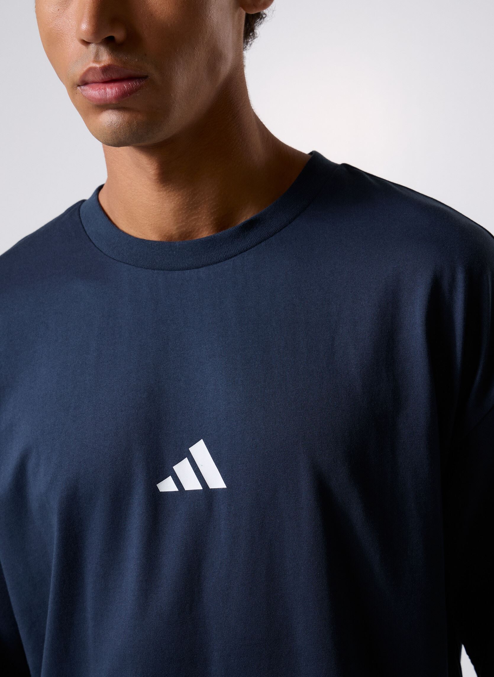 Tee-shirts manches courtes M FI SL T homme bleu adidas sportswear Tee-shirts manches courtes M FI SL T homme bleu Aurink