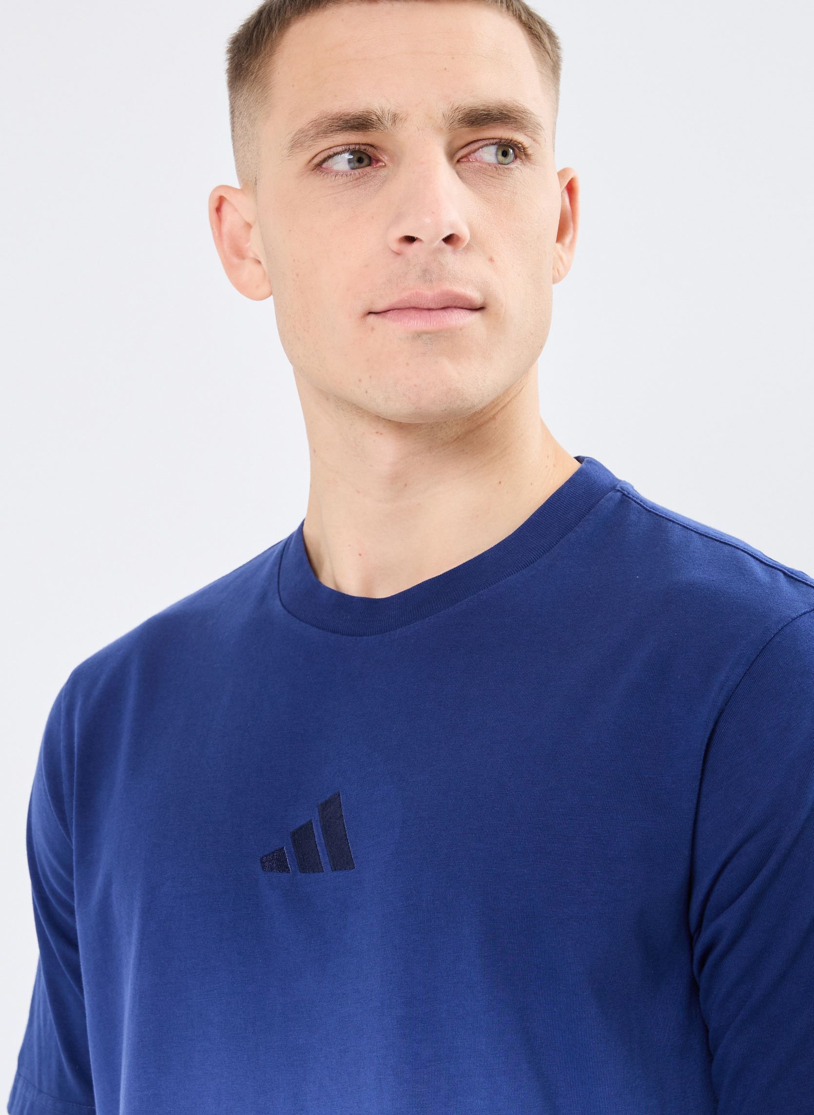 Tee-shirts manches courtes M A SZN DDYE T homme bleu adidas sportswear Tee-shirts manches courtes M A SZN DDYE T homme bleu GLOBLU/DKBLUE