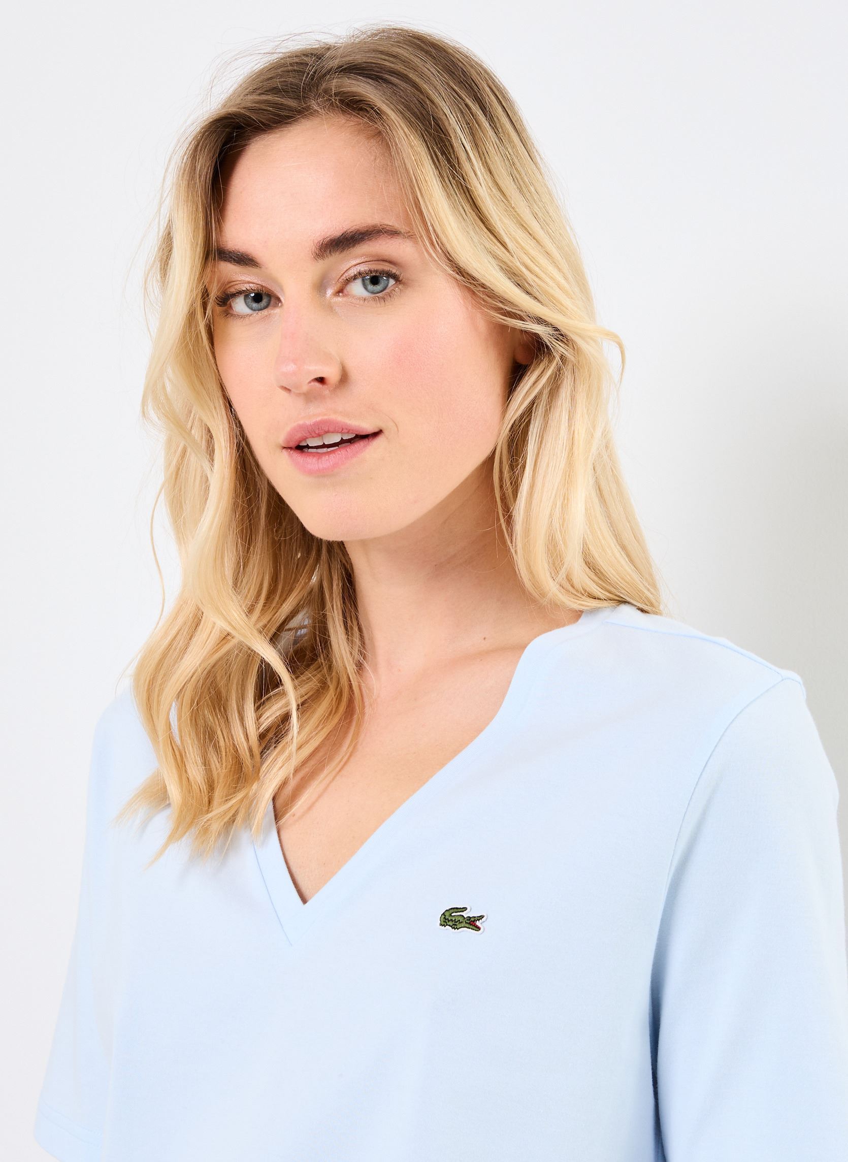 Tee-shirts manches courtes Tee-shirt col V TF3700 femme bleu Lacoste Tee-shirts manches courtes Tee-shirt col V TF3700 femme bleu RUISSEAU