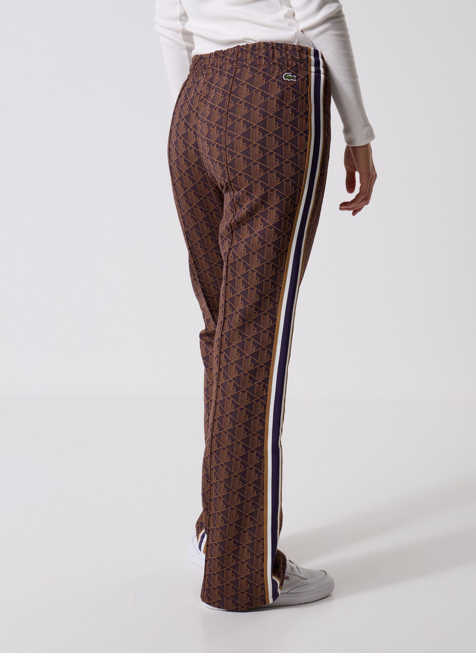 Pantaloni da jogging Pantalon Lacoste XF9313 donna marrone Lacoste Pantaloni da jogging Pantalon Lacoste XF9313 donna marrone VELOURS/DATTE