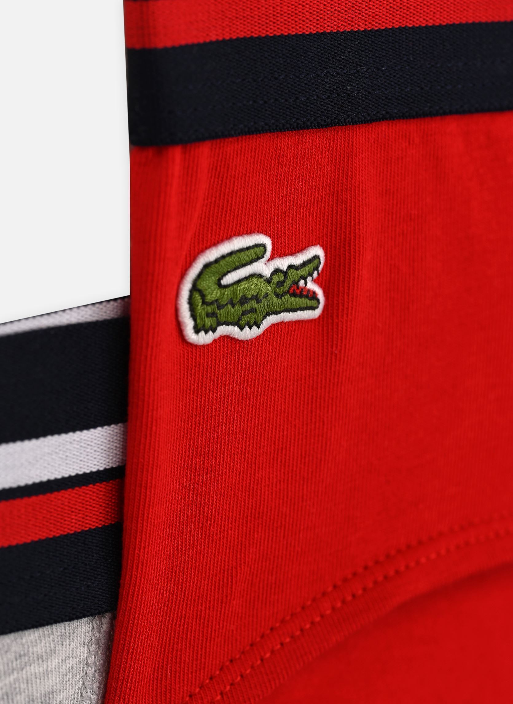 Caleçons longs Pack de 3 slips Lacoste 8H9464 homme multicolore Lacoste Caleçons longs Pack de 3 slips Lacoste 8H9464 homme multicolore MARINE/ARGENT CHINE-ROUGE