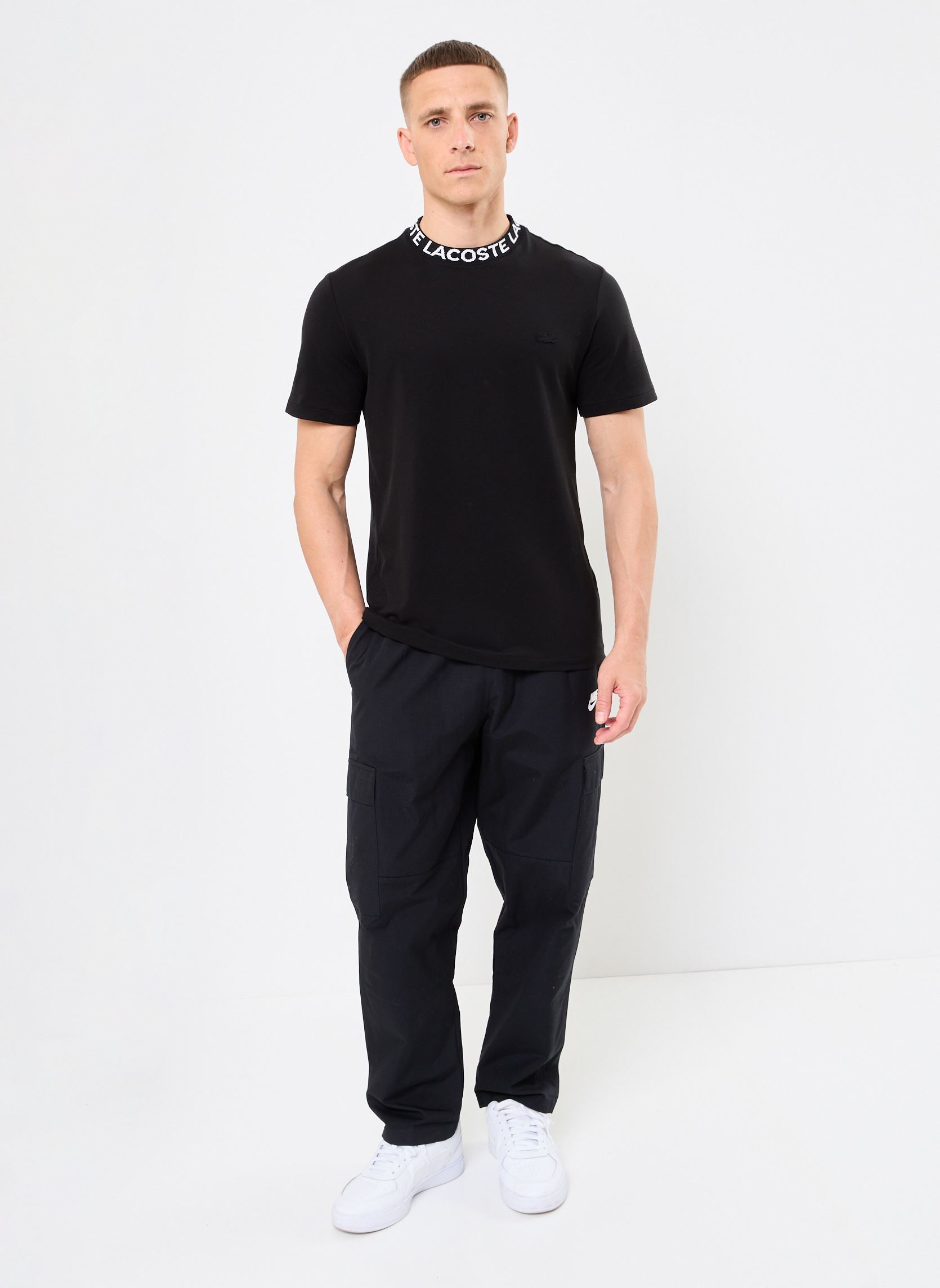 Tee-shirts manches courtes Tee-shirt Lacoste TH9582 homme noir Lacoste Tee-shirts manches courtes Tee-shirt Lacoste TH9582 homme noir NOIR