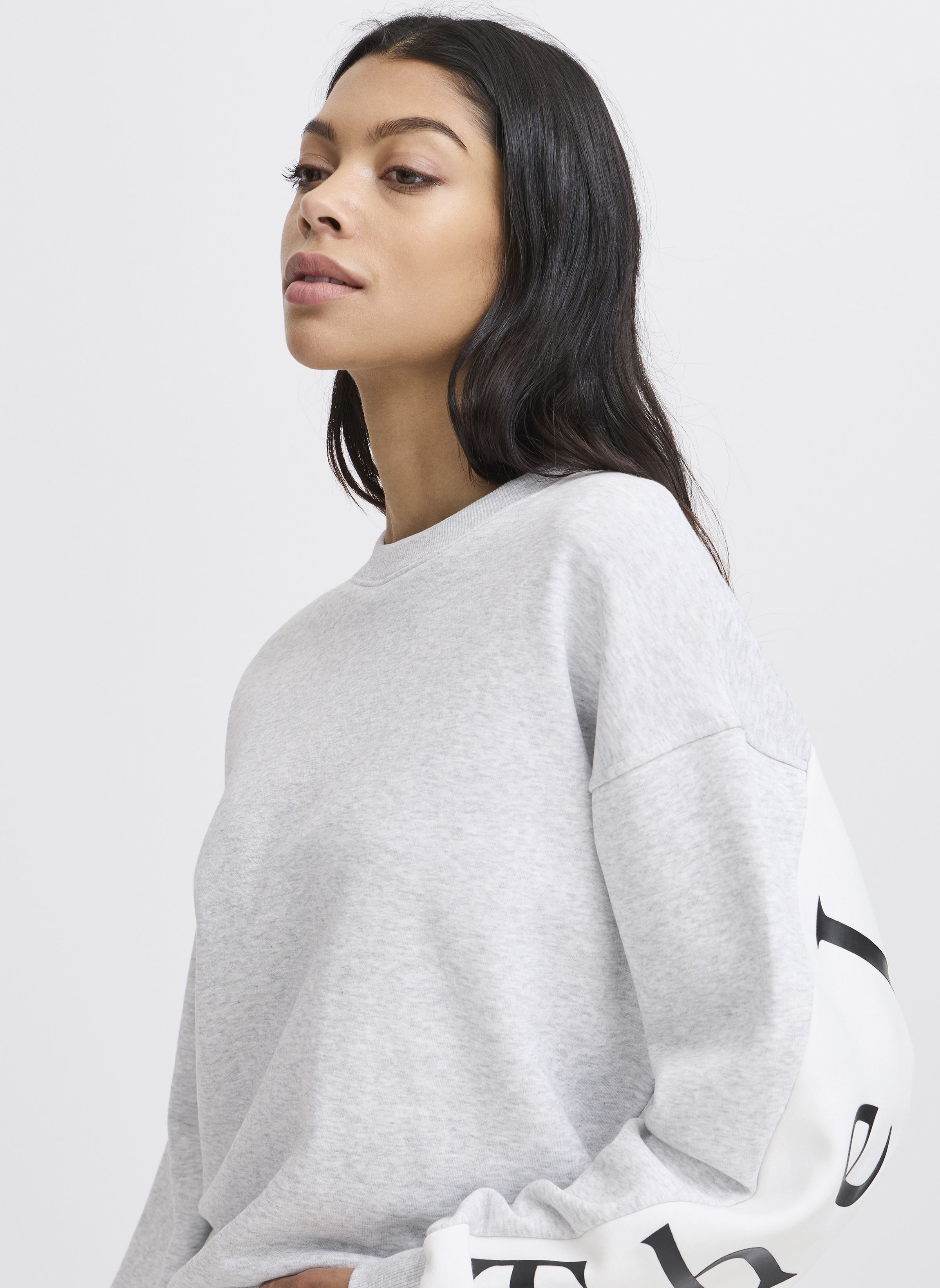 Sweatshirts JCSAJA LOGO SWEATSHIRT femme gris The Jogg Concept Sweatshirts JCSAJA LOGO SWEATSHIRT femme gris LIGTH GREY MELANGE MIX