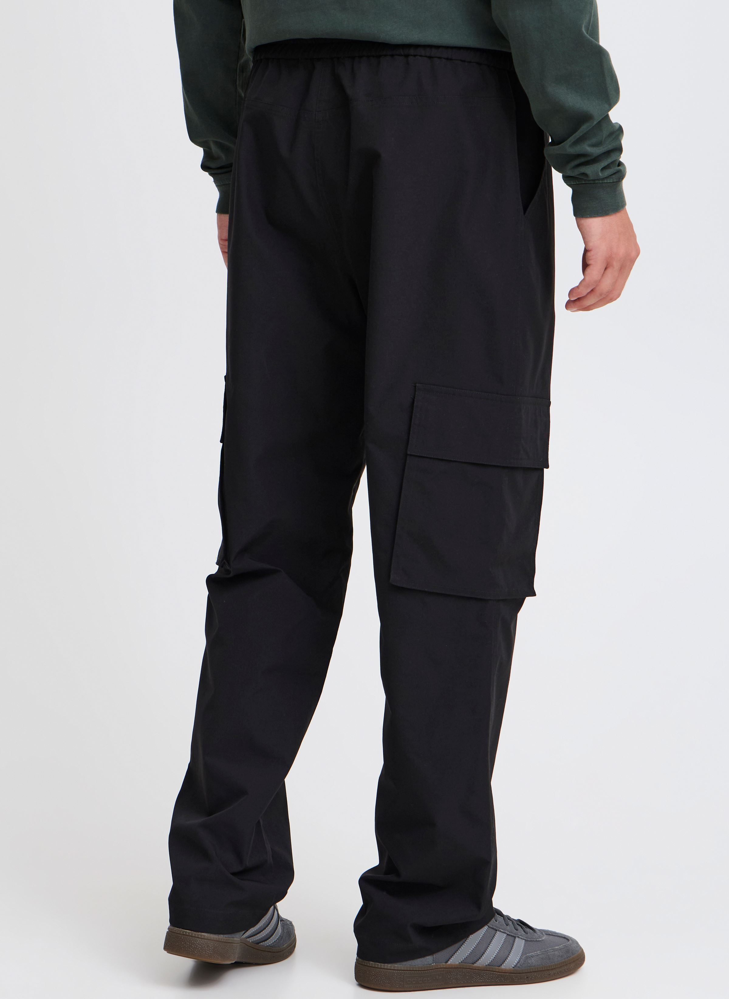 Joggings JCMFIGO CARGO PANTS 2 homme noir The Jogg Concept Joggings JCMFIGO CARGO PANTS 2 homme noir BLACK