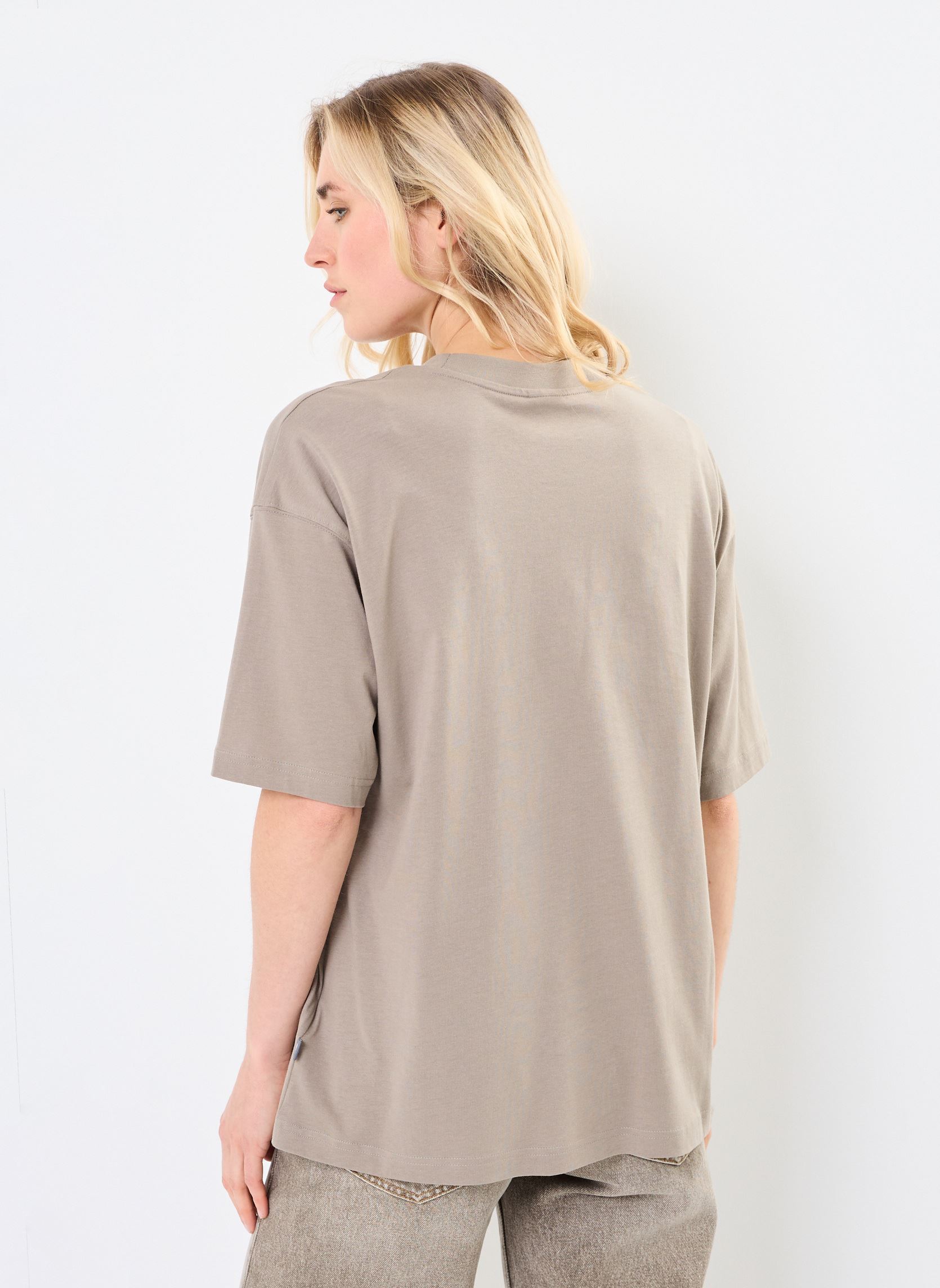 Tee-shirts manches courtes Linear Graphic Oversized T-Shirt femme beige New Balance Tee-shirts manches courtes Linear Graphic Oversized T-Shirt femme beige Dockside