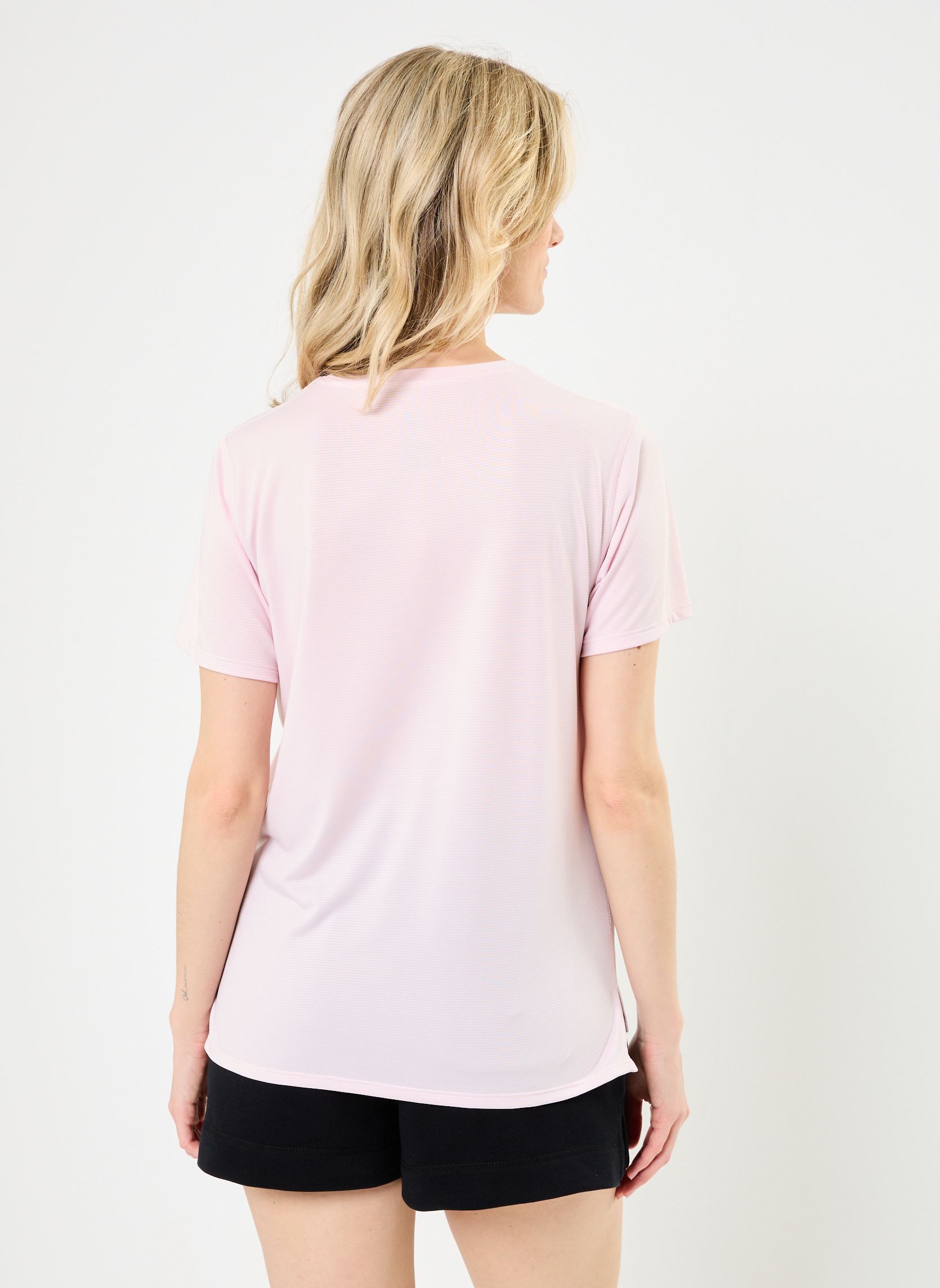 T-shirts met korte mouwen Sport Essentials T-Shirt Men dames roze New Balance T-shirts met korte mouwen Sport Essentials T-Shirt Men dames roze Rose Sugar